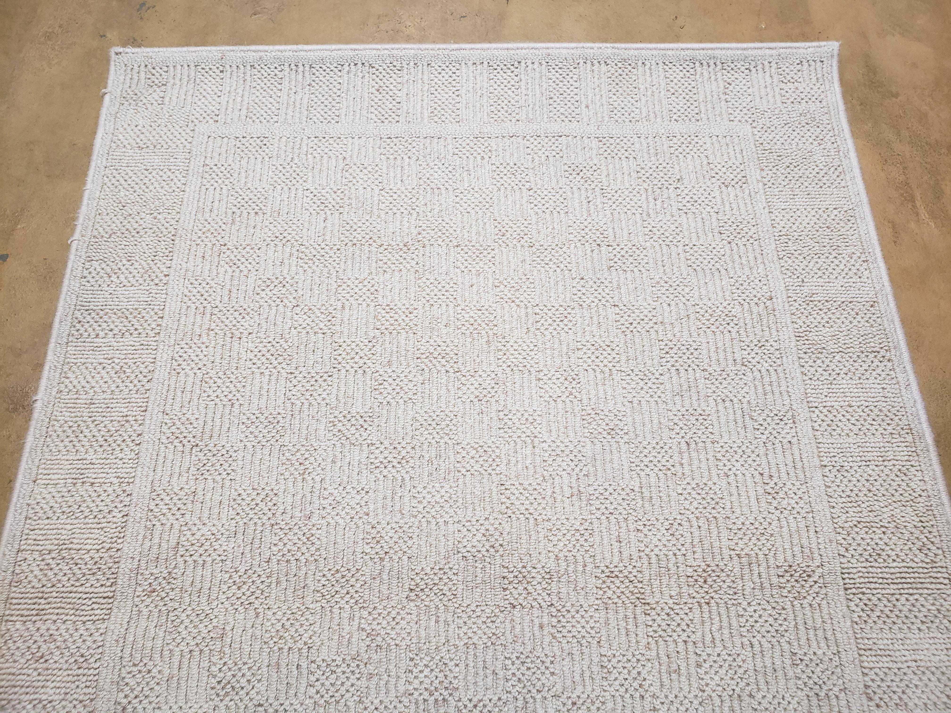 3x5 Karastan Rug Chaumiere Collection, Kara-Loc, Design #291/9866, Creme Color, Textured Squares II Patern, 3'6" x 5' 3" Carpet - Image 2
