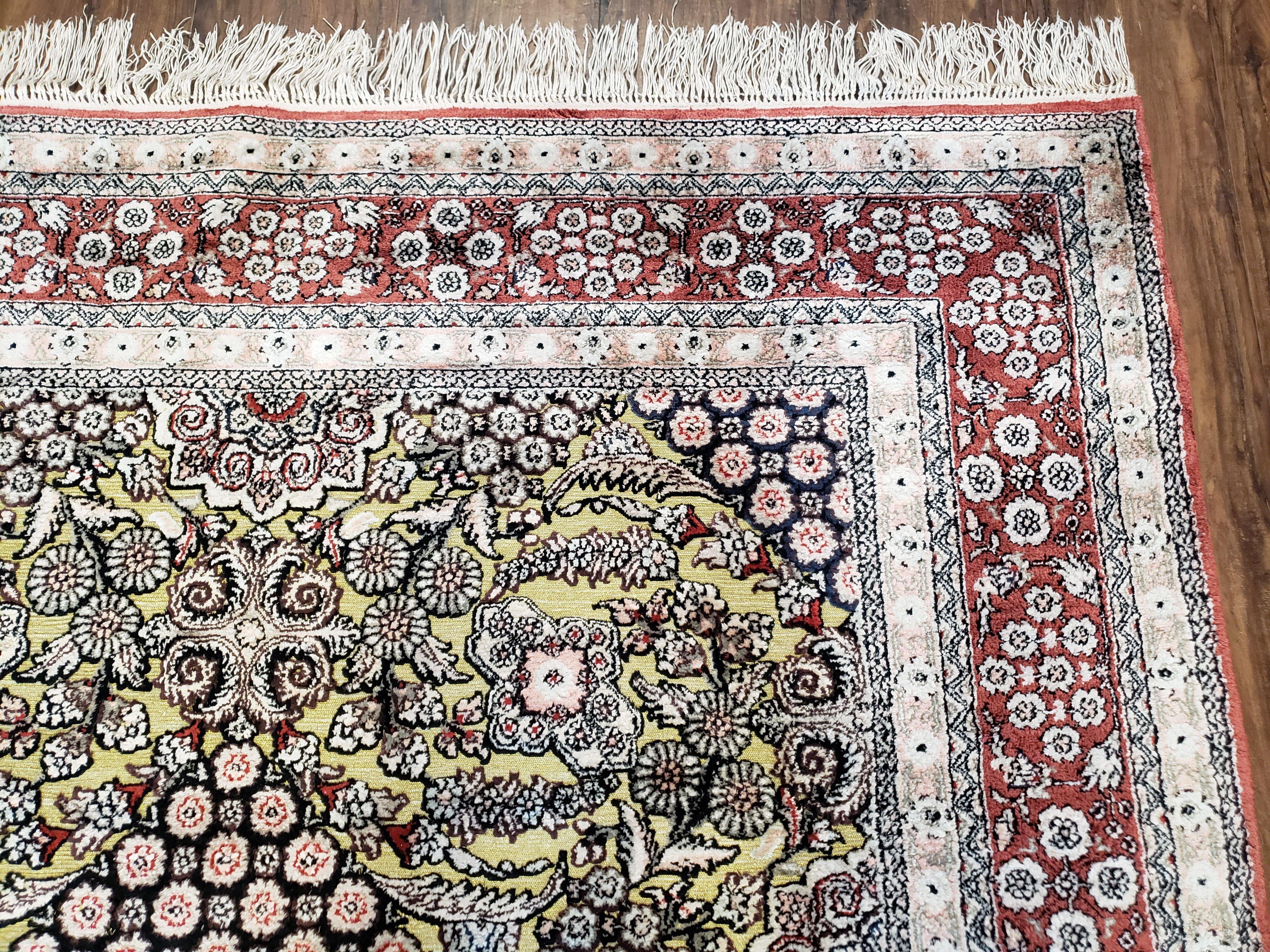 5x8 Indian Kashmiri Silk Rug with Gold Threads - Image 6