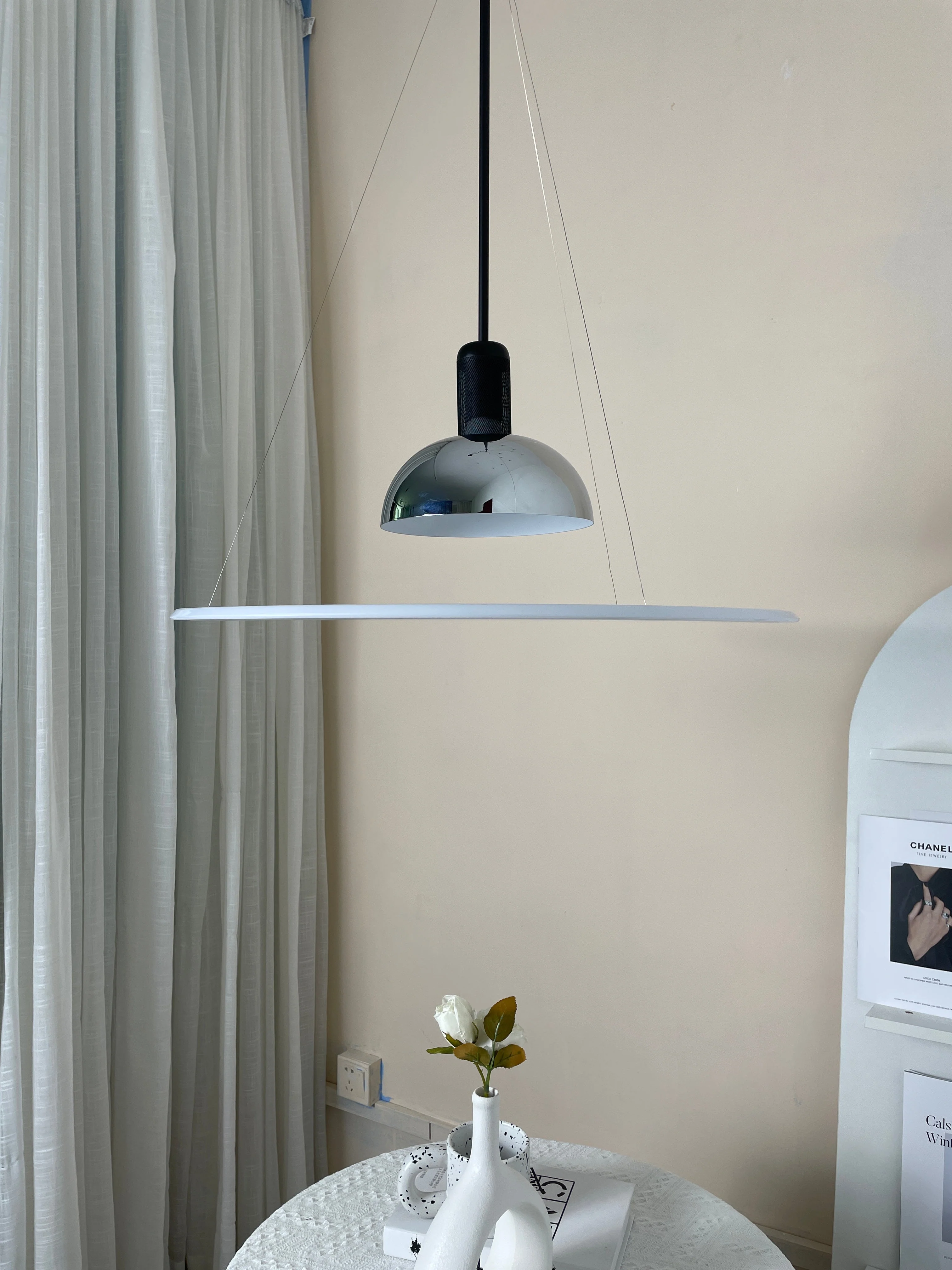 Acrylic Frisbi Pendant Light - Image 6