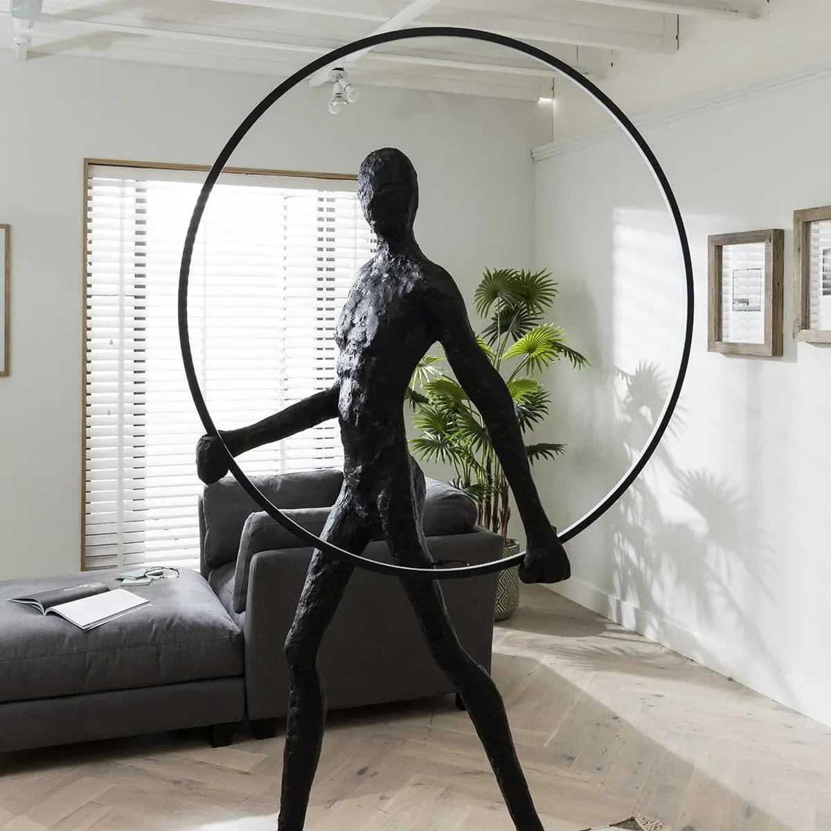 Aeon Sculpture Characters Floor Lamp - Image 13
