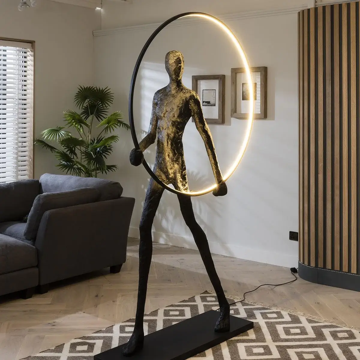 Aeon Sculpture Characters Floor Lamp - Image 5