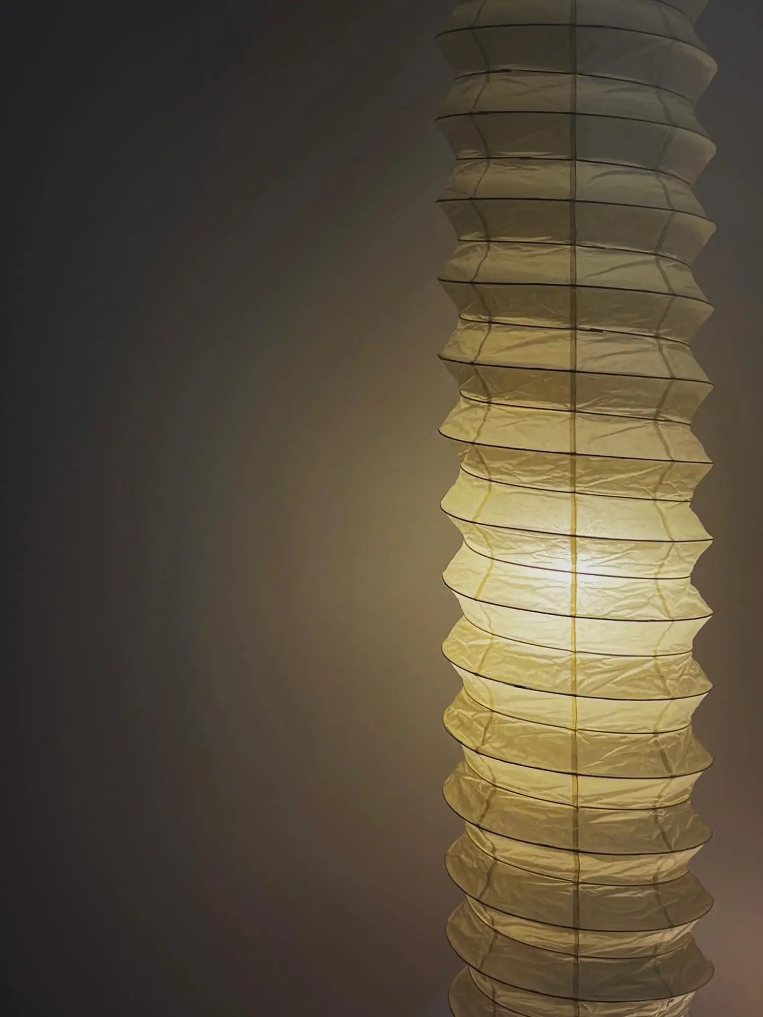 Akari 31N Pendant Light - Image 9