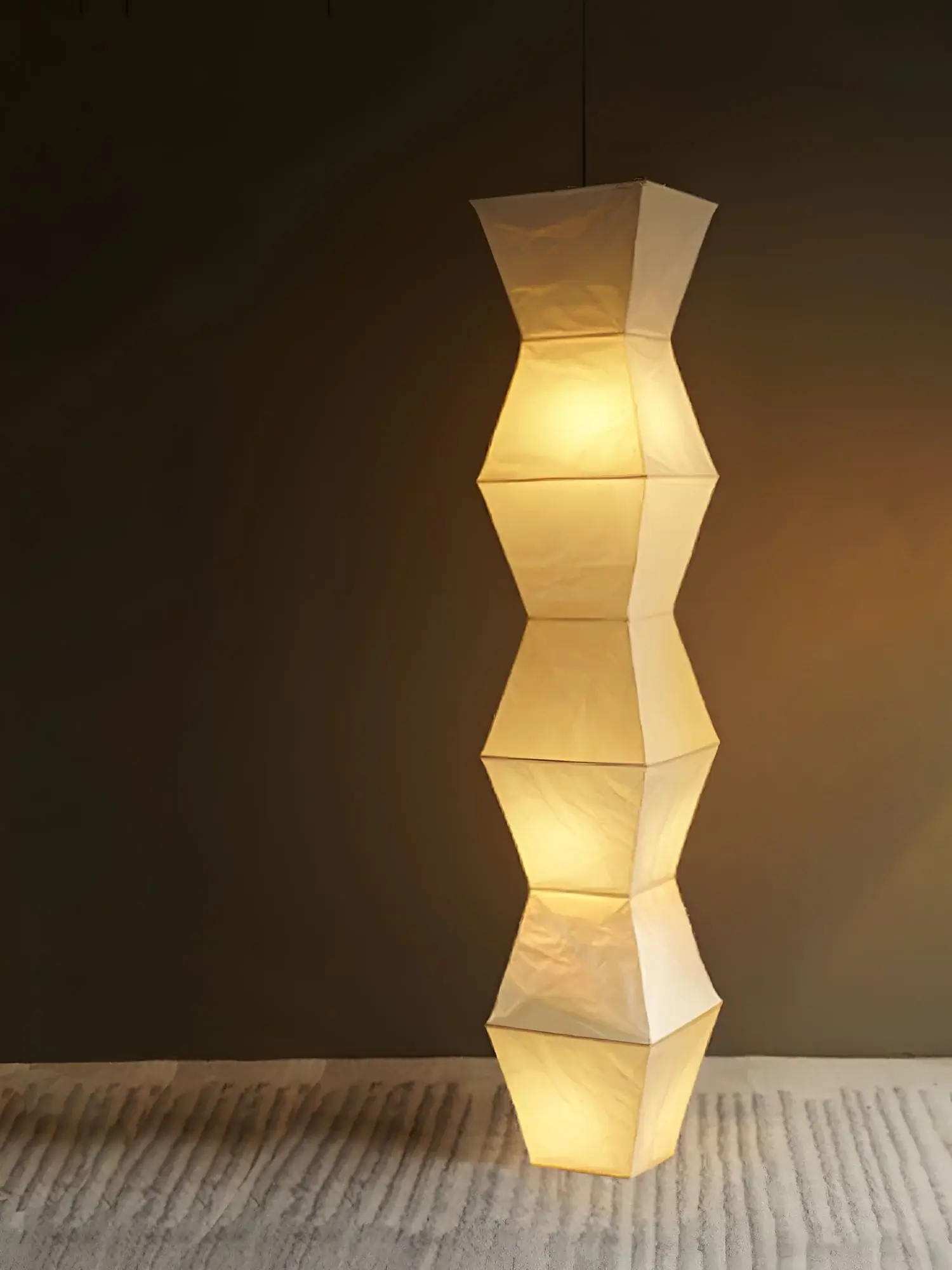 Akari L7 Pendant Light - Image 5