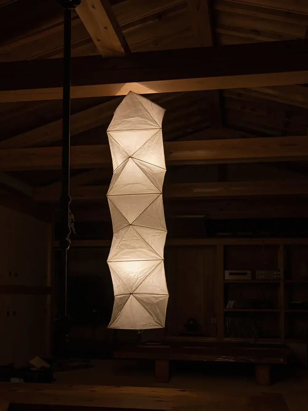 Akari L8 Pendant Light - Image 4