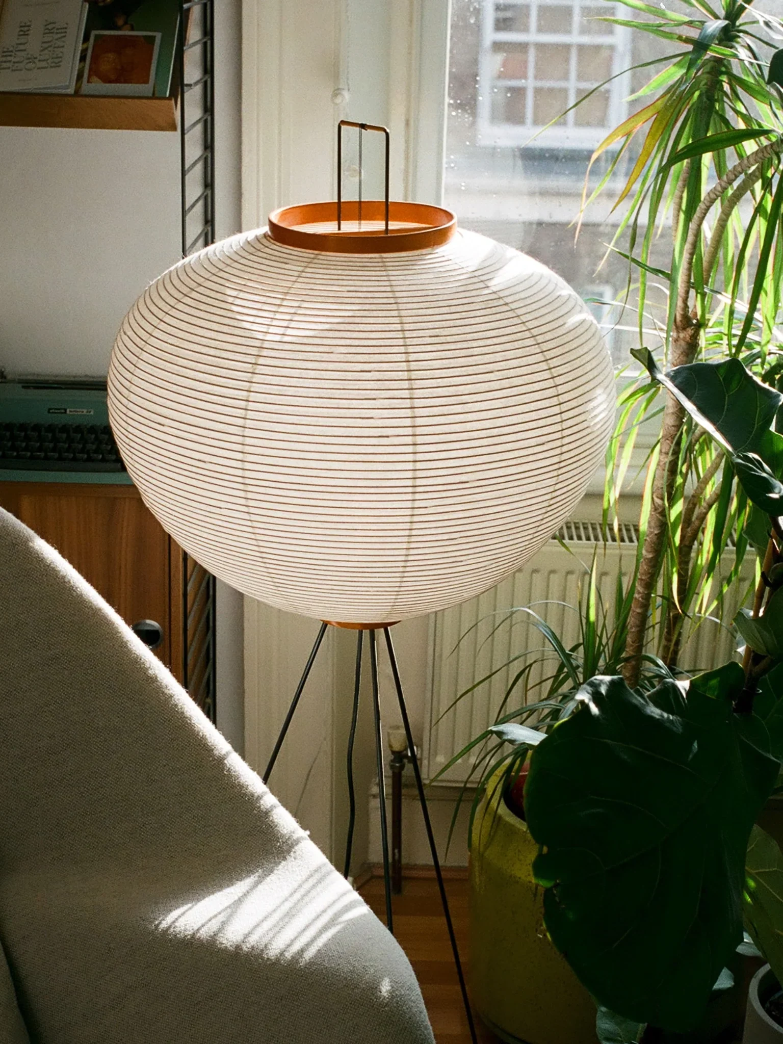 Akari Series Floor Lamp - Image 38