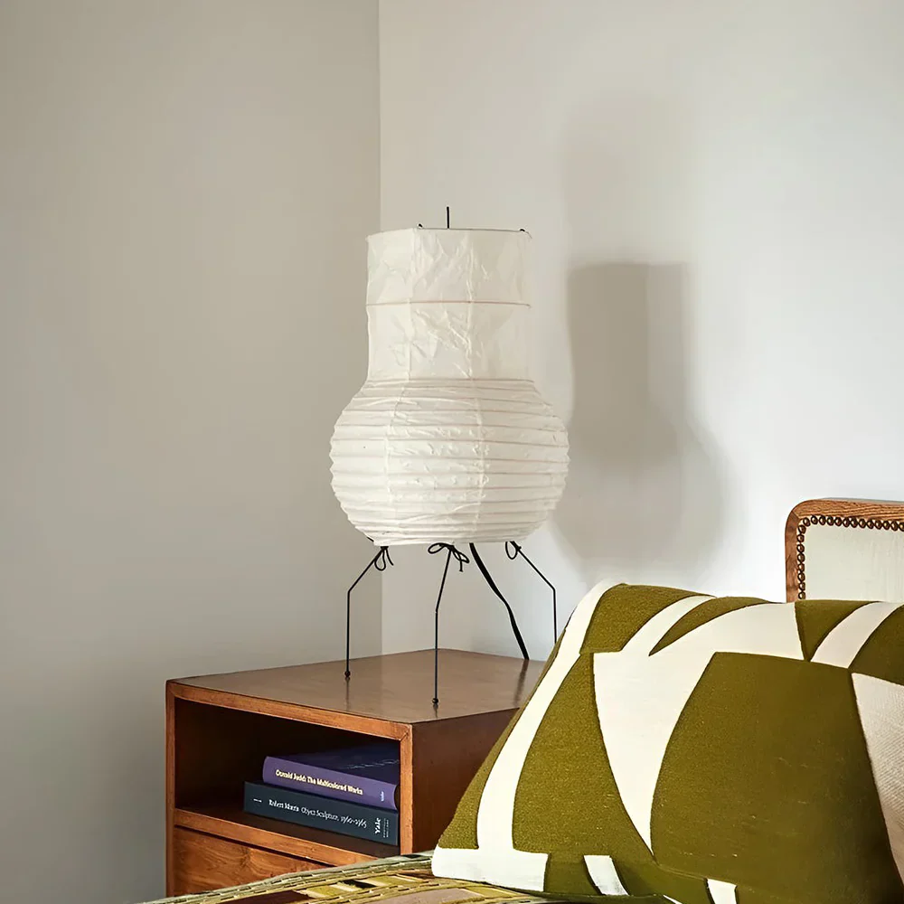 Akari UF1-S Table Lamp - Image 3