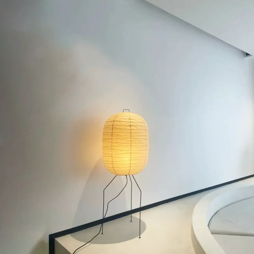 Akari UF3-DL Floor Lamp - Image 2