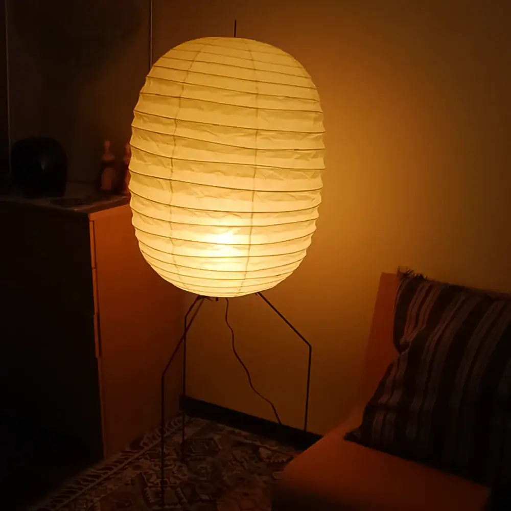 Akari UF3-DL Floor Lamp - Image 3