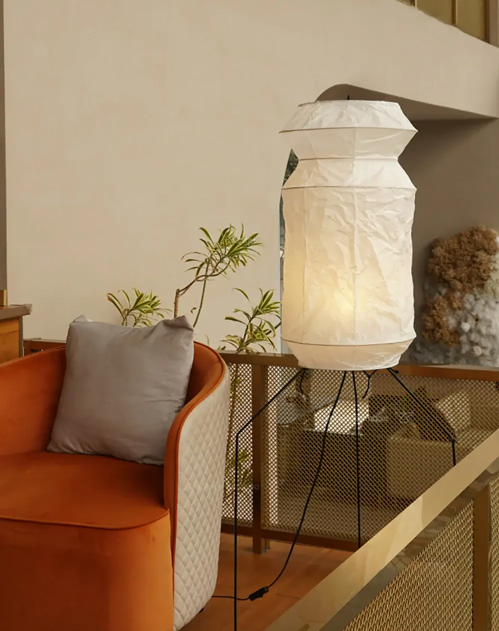 Akari UF3-L6 Floor Lamp - Image 9