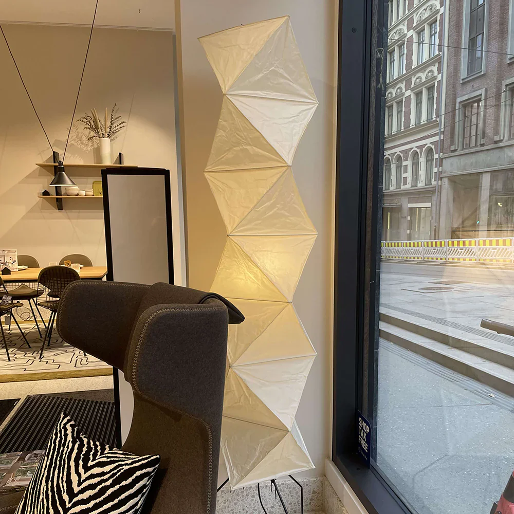 Akari UF4-L8 Floor Lamp - Image 2