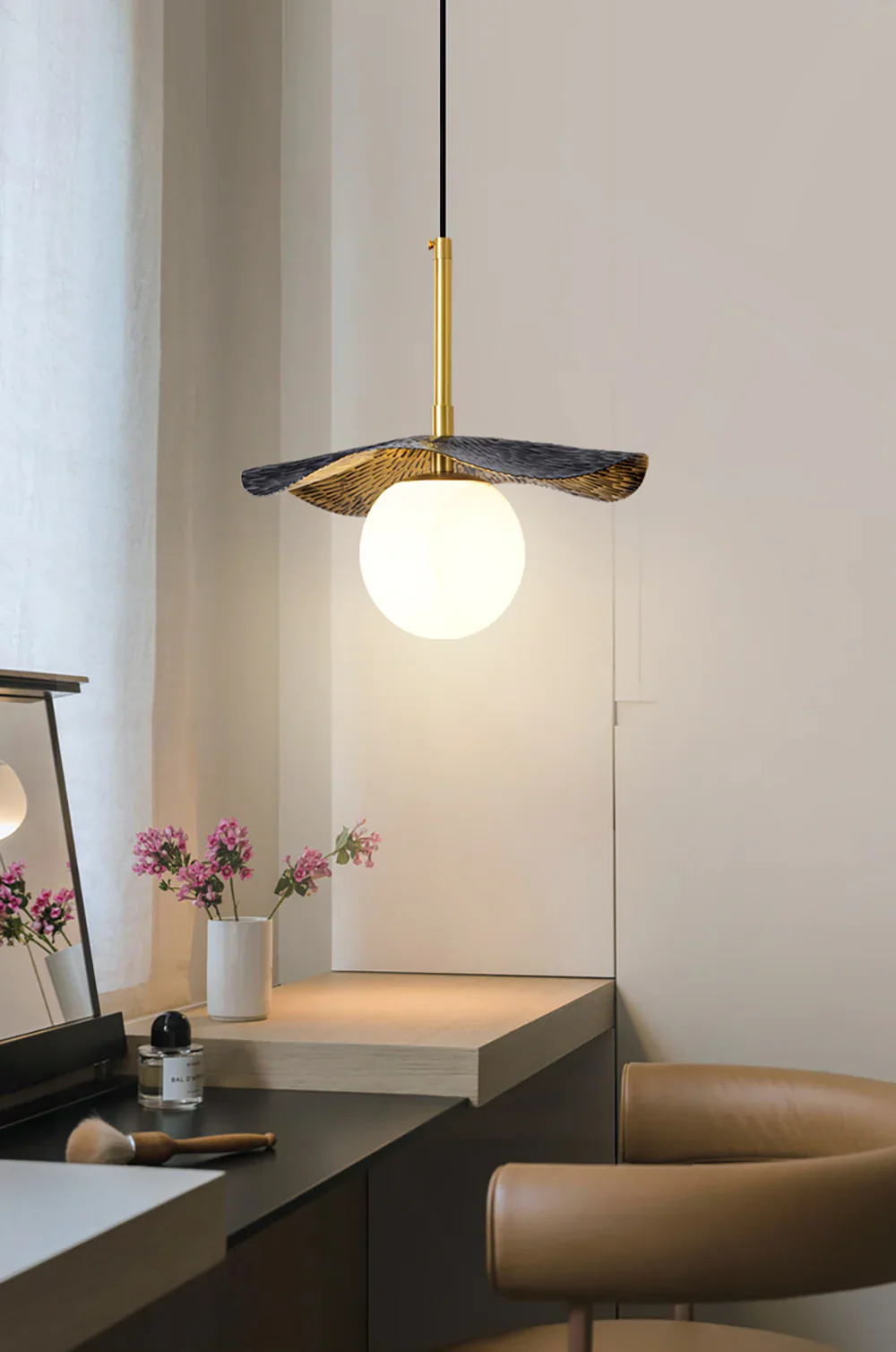 Alabaster Montera Brass Pendant Light - Image 11