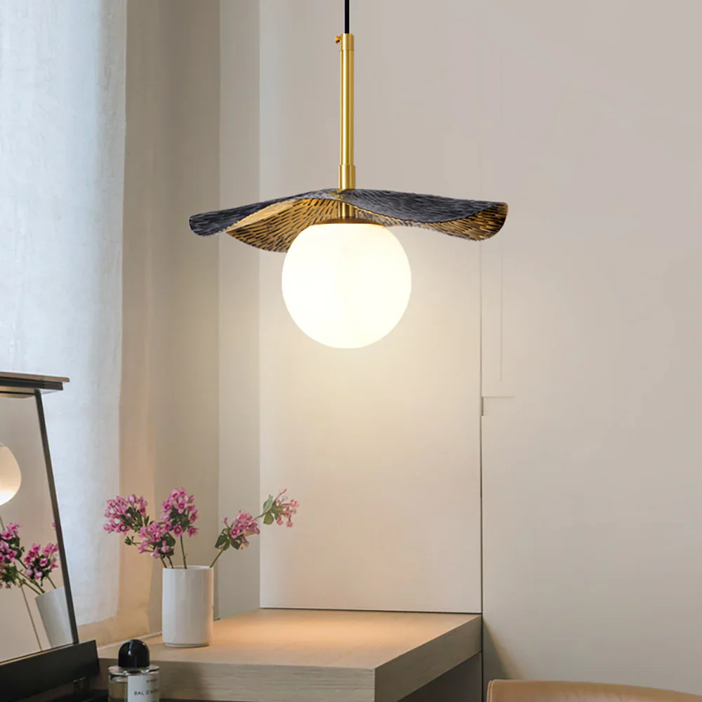 Alabaster Montera Brass Pendant Light - Image 2