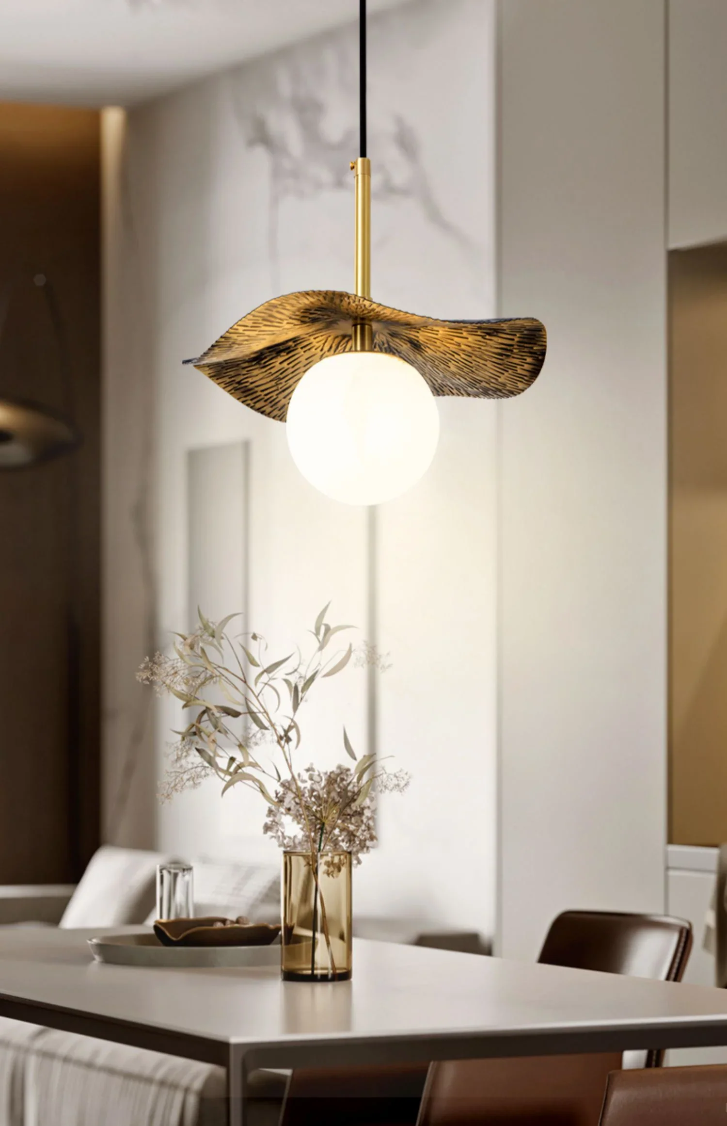 Alabaster Montera Brass Pendant Light - Image 4