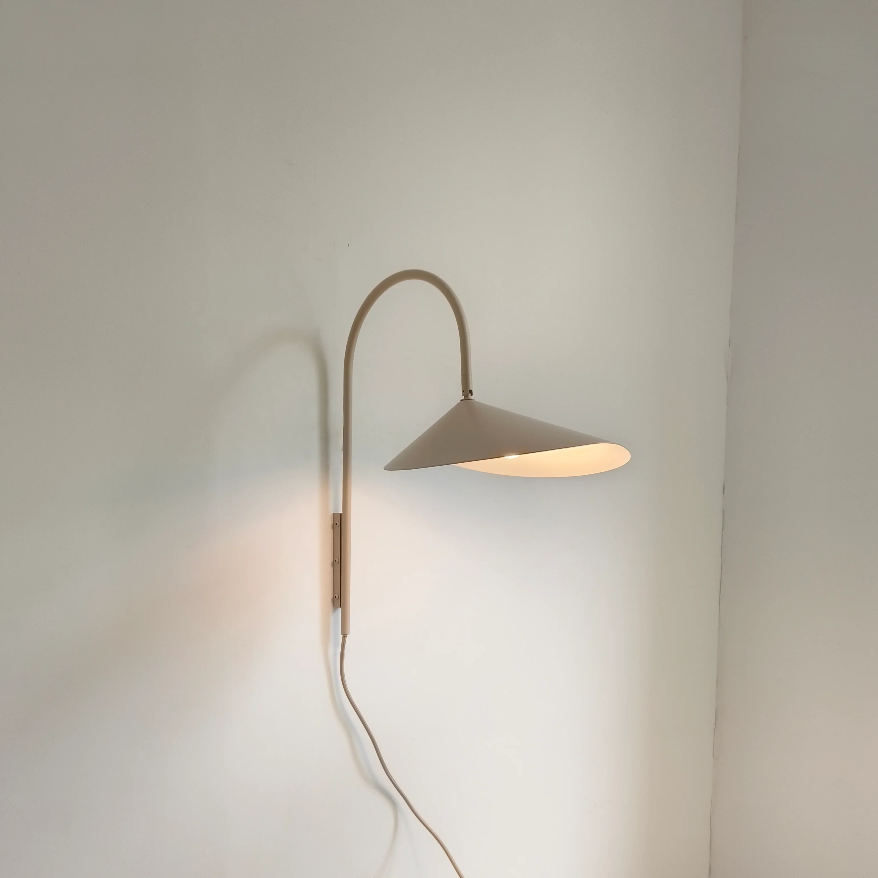 Arum Swivel Wall Lamp - Image 16