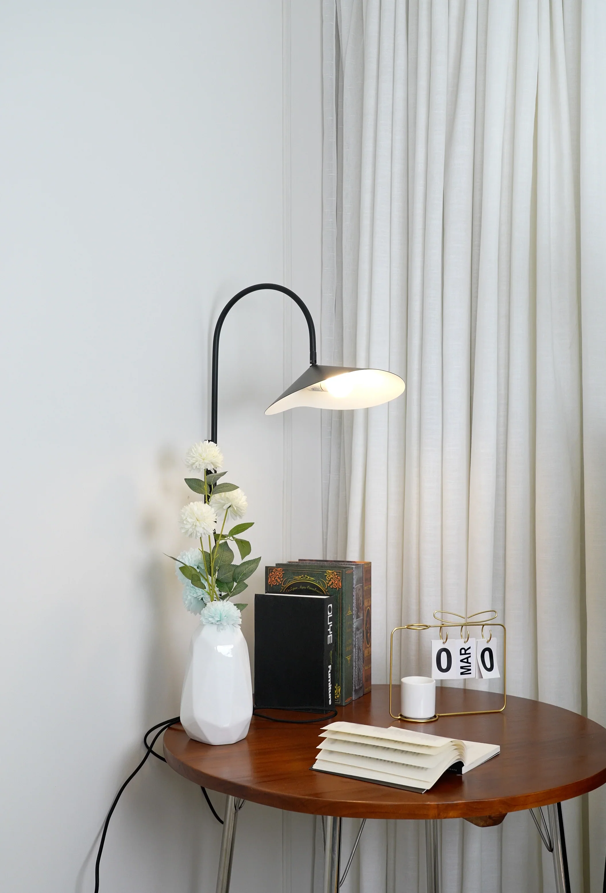 Arum Swivel Wall Lamp - Image 5