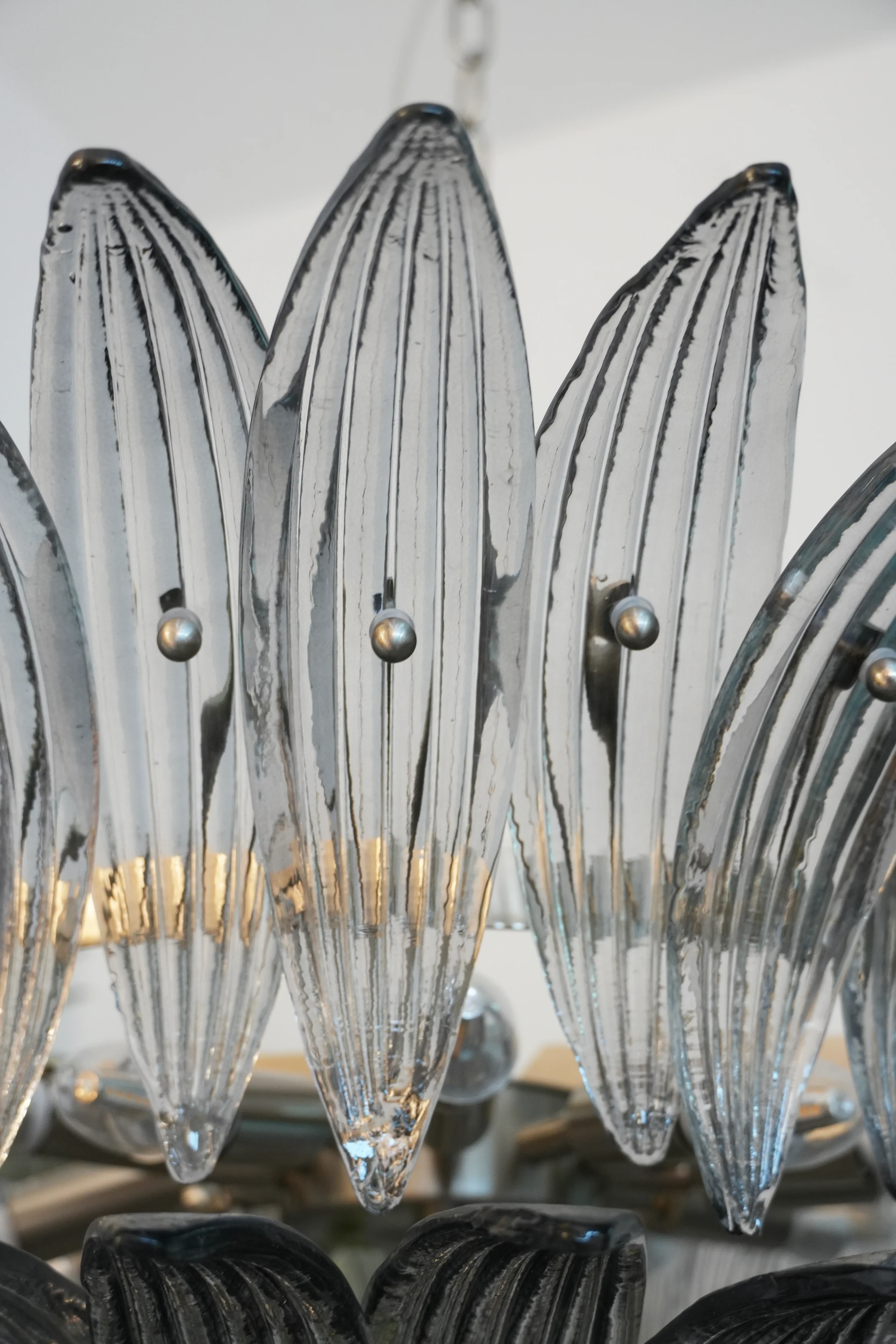 Beautifully Murano Palmette Smoked Chandelier - Image 21