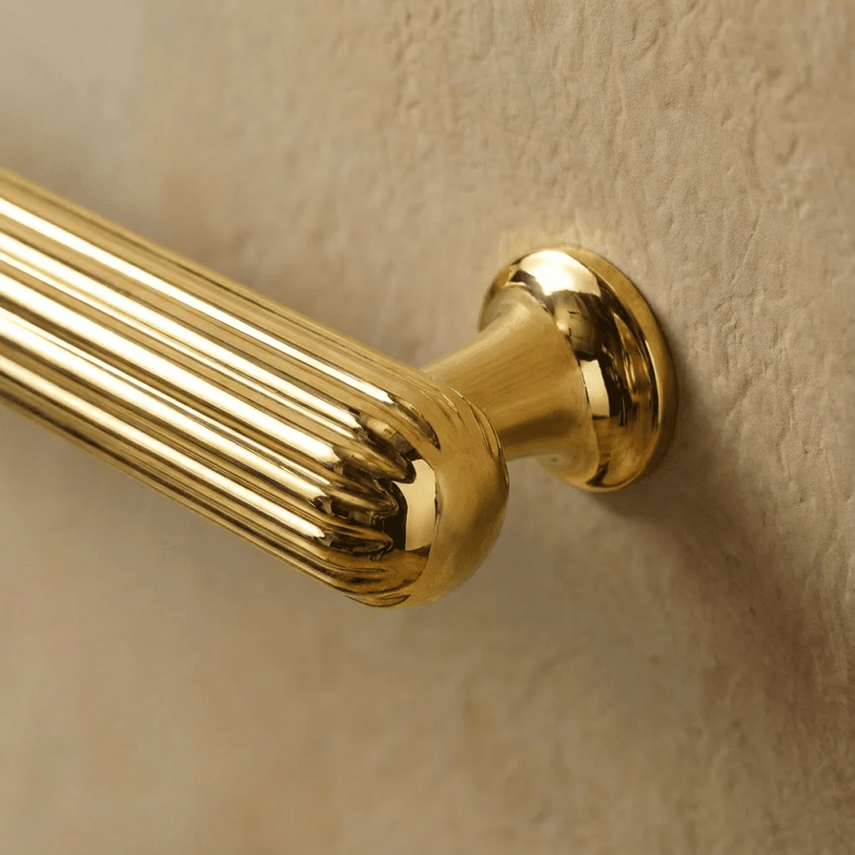 Berdo Knob & Pull Bar - Image 11
