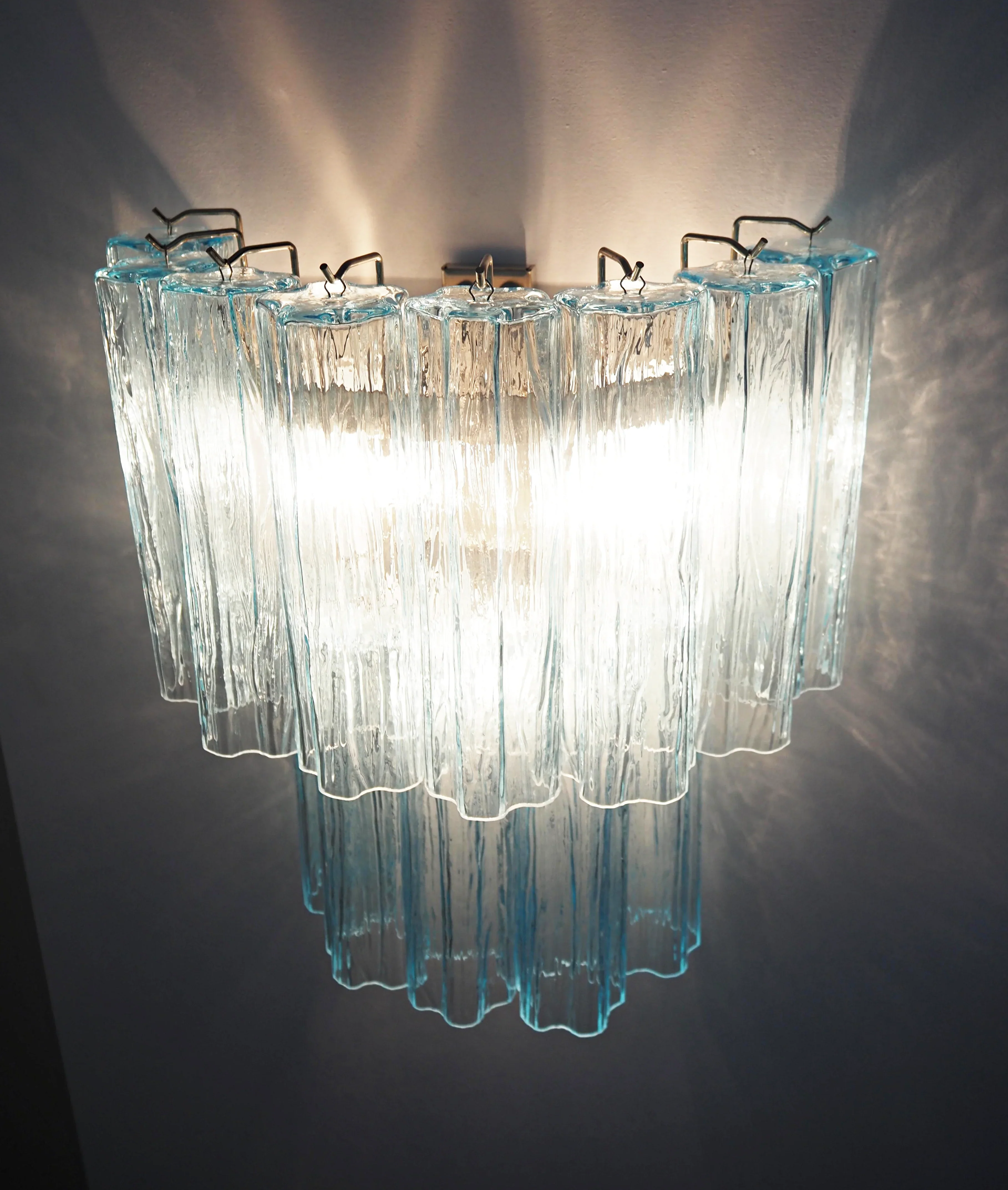 Star Shaped Blue Textured Glass Wall Lamp - Image 11