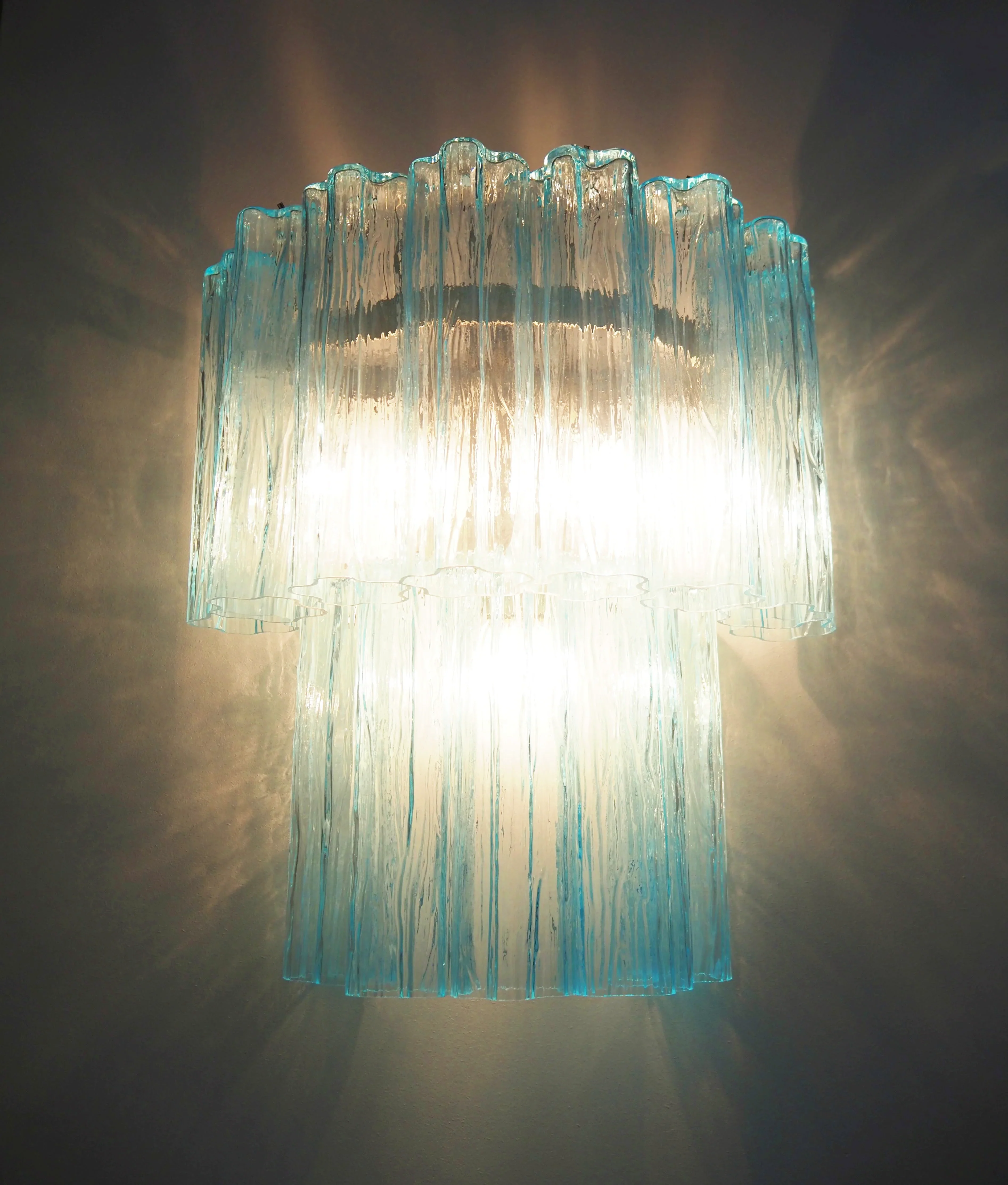 Star Shaped Blue Textured Glass Wall Lamp - Image 12