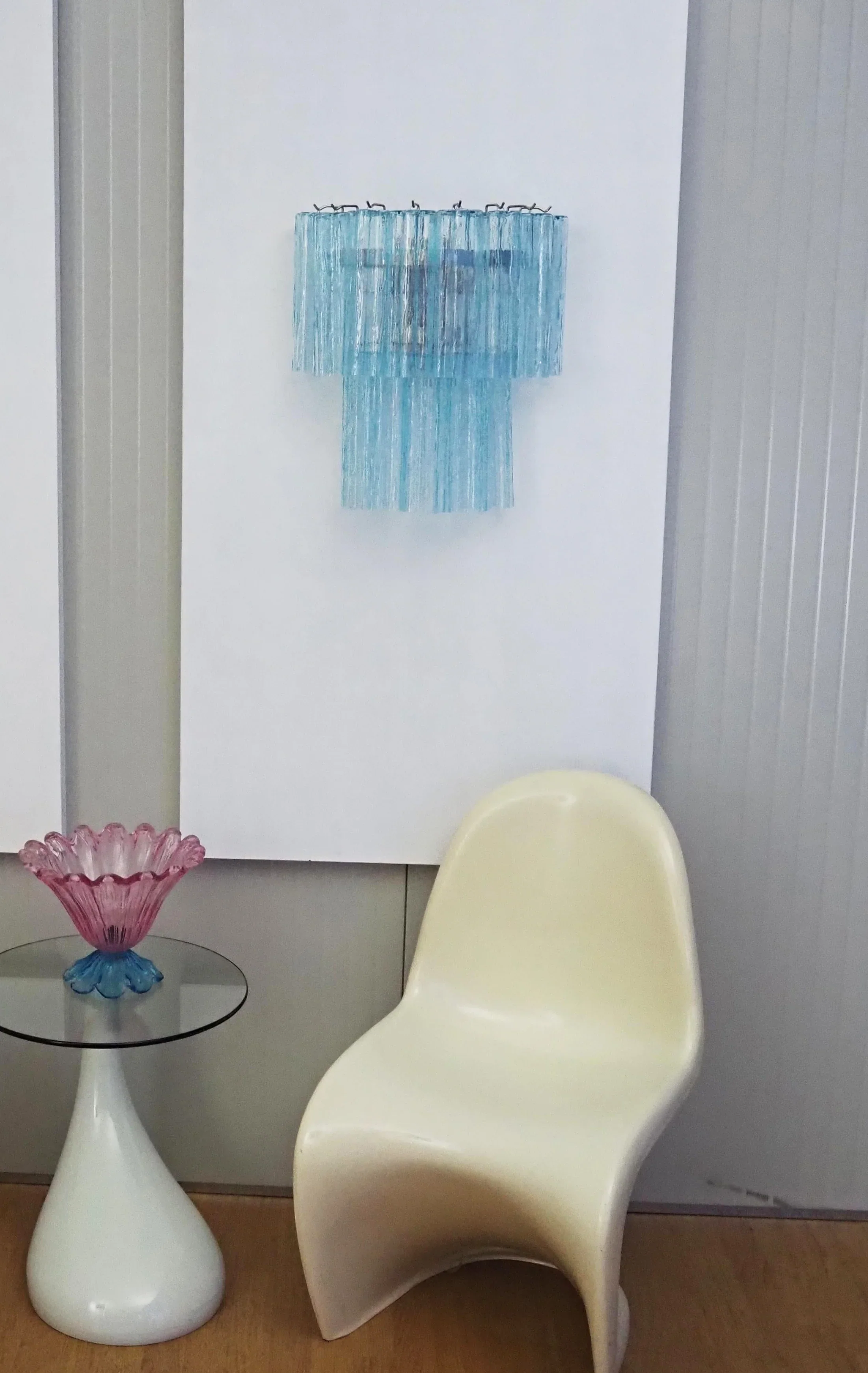 Star Shaped Blue Textured Glass Wall Lamp - Image 4