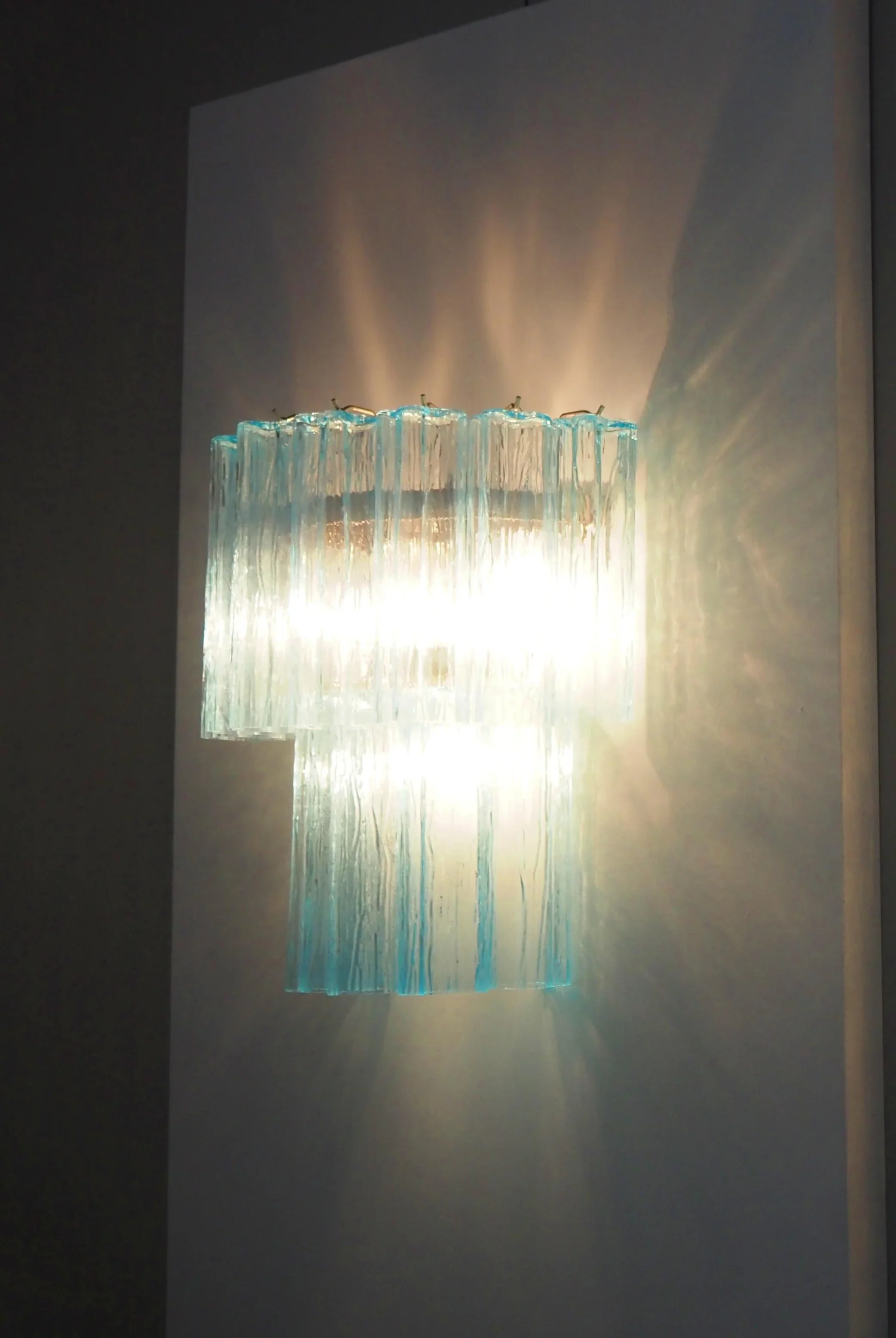 Star Shaped Blue Textured Glass Wall Lamp - Image 9