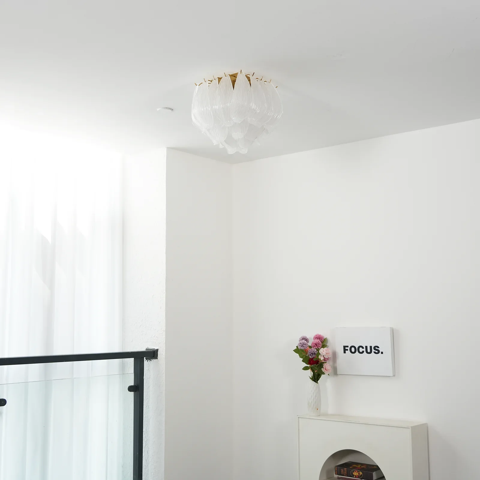 Carved Glass Leaves Murano Ceiling Lamp - Image 4