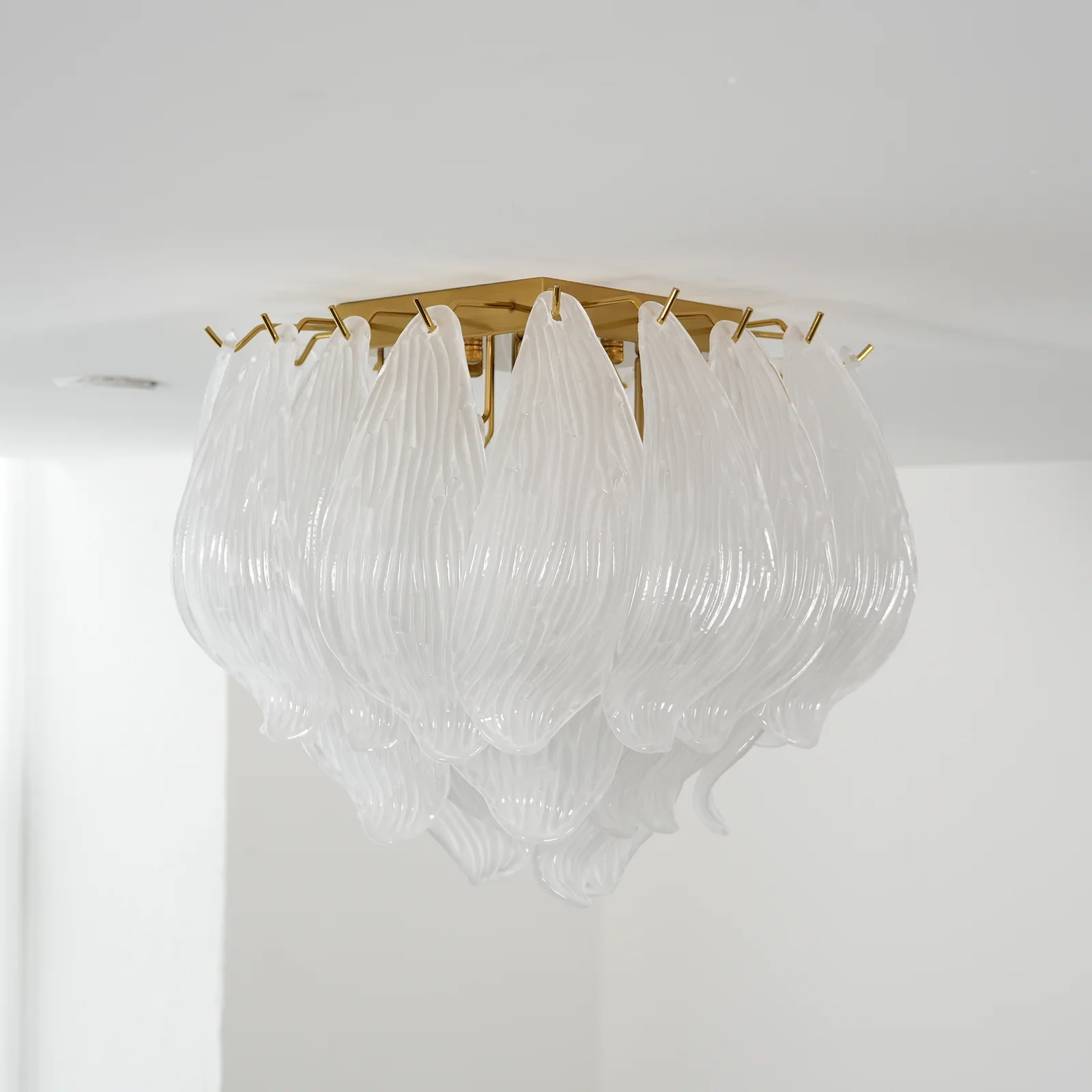 Carved Glass Leaves Murano Ceiling Lamp - Image 8