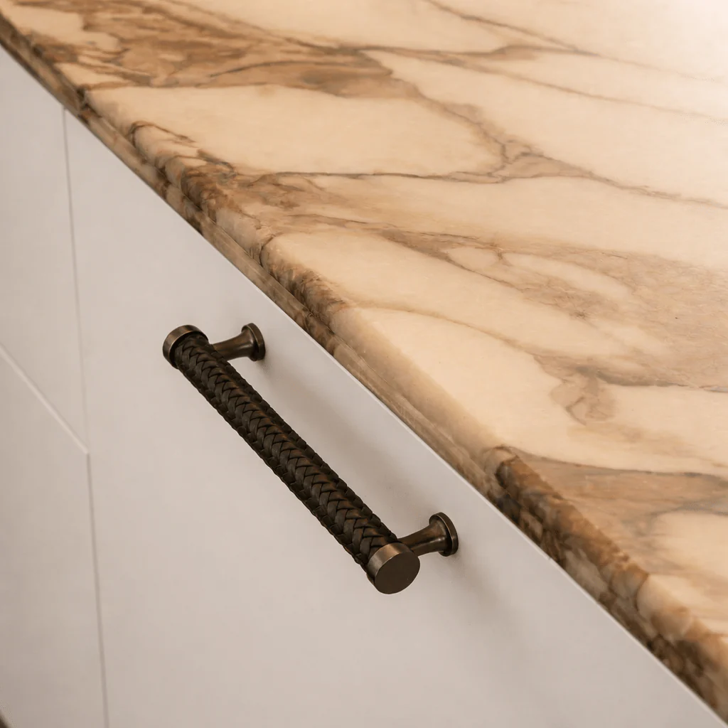 Dukis Knob And Pull Bar - Image 22