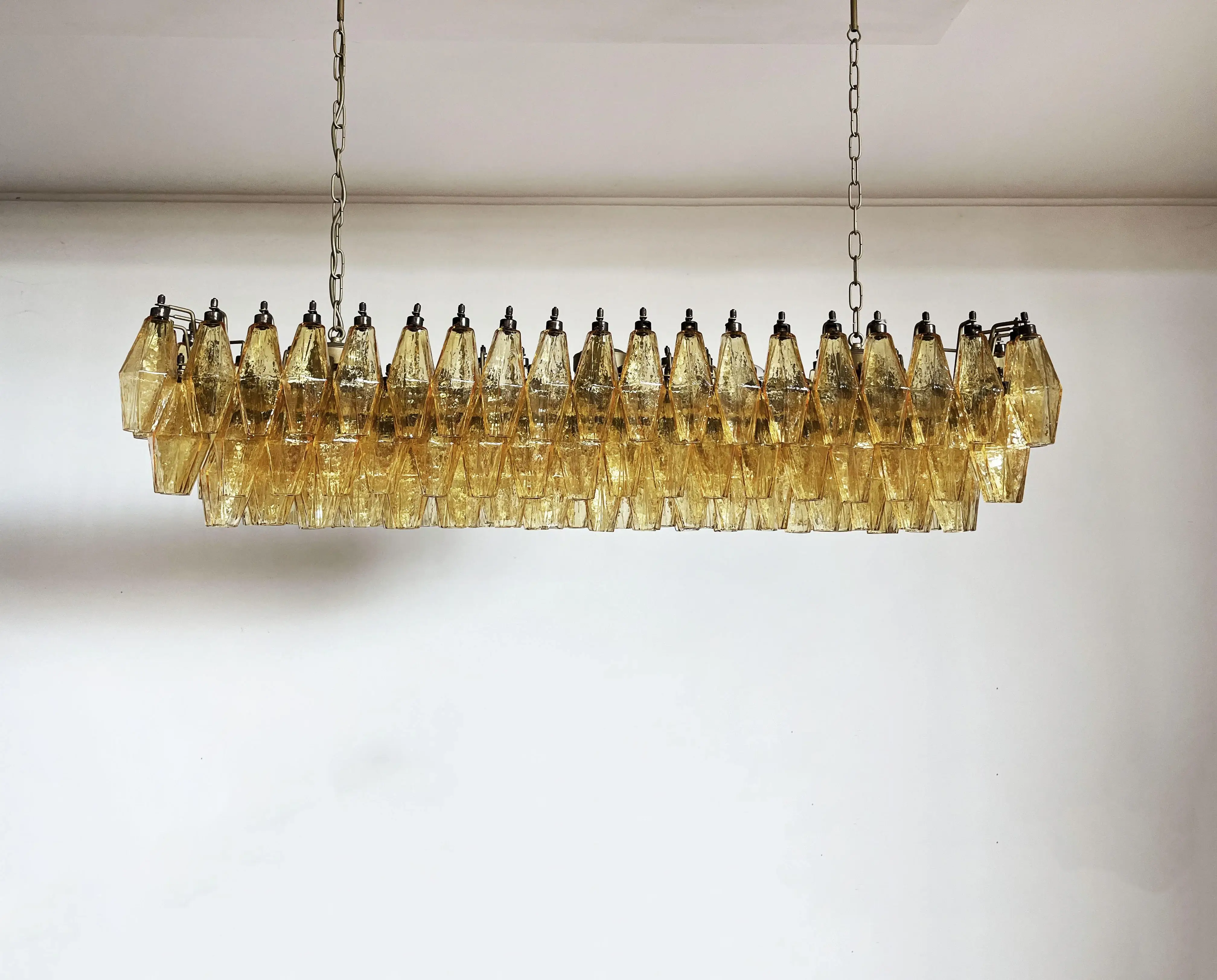 Elegant Amber Murano Poliedri Chandelier - Image 9