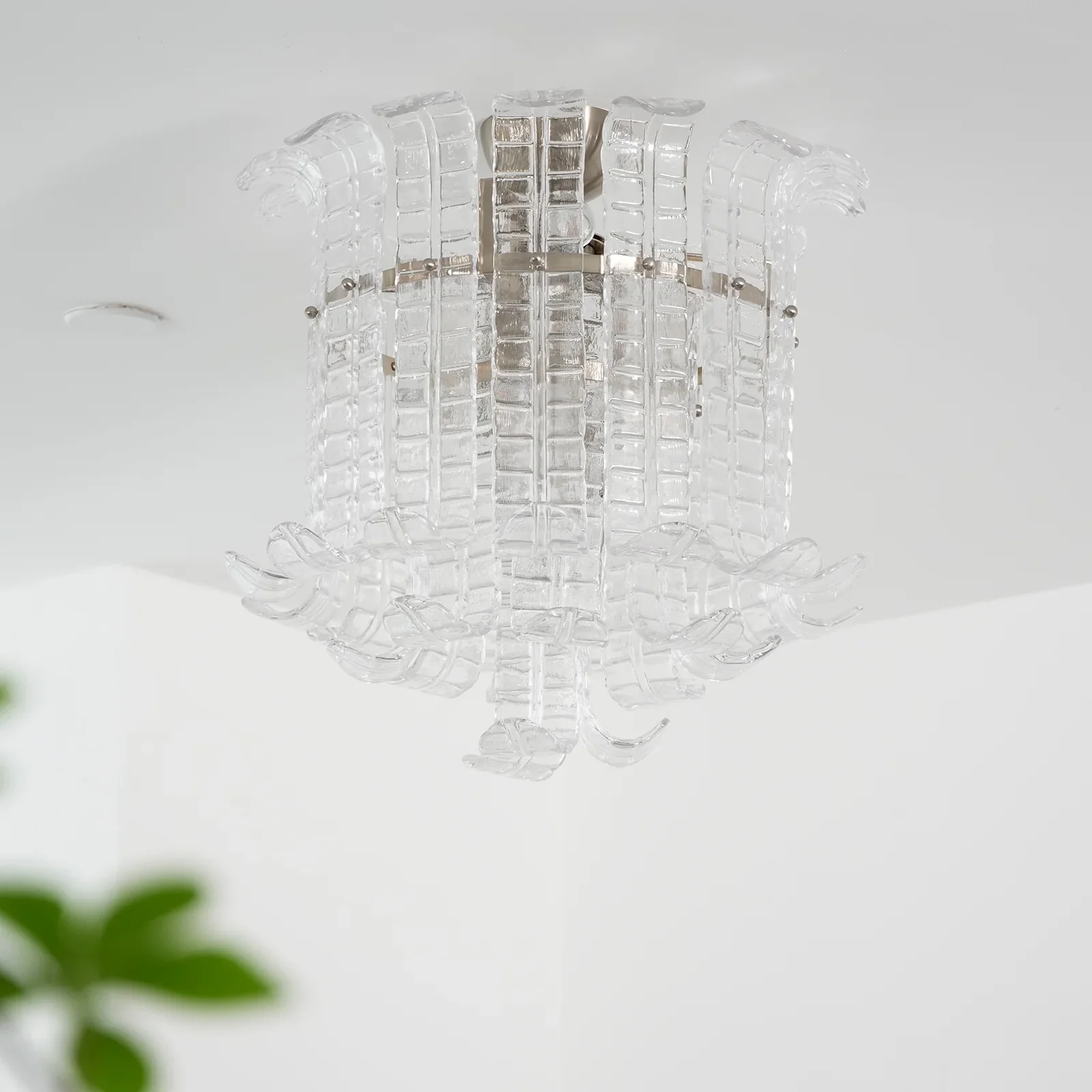 Elegant Murano Leaf Shaped Ceiling Lamp - Image 12