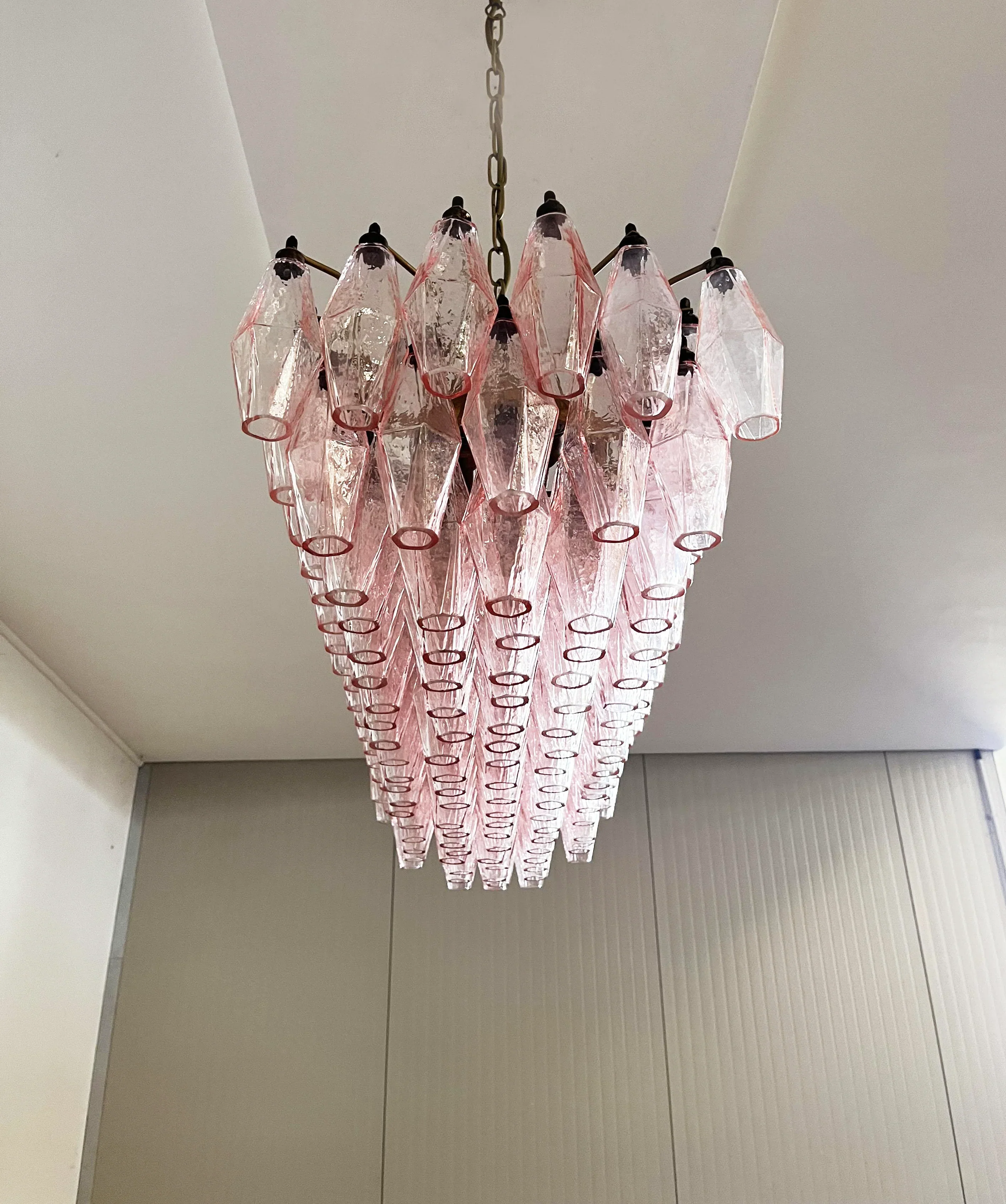 Elegant Pink Murano Poliedri Chandelier - Image 14