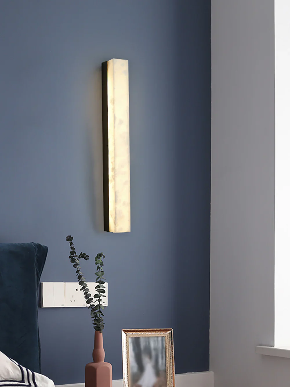 Emerson Alabaster Indoor Wall Lamp - Image 6