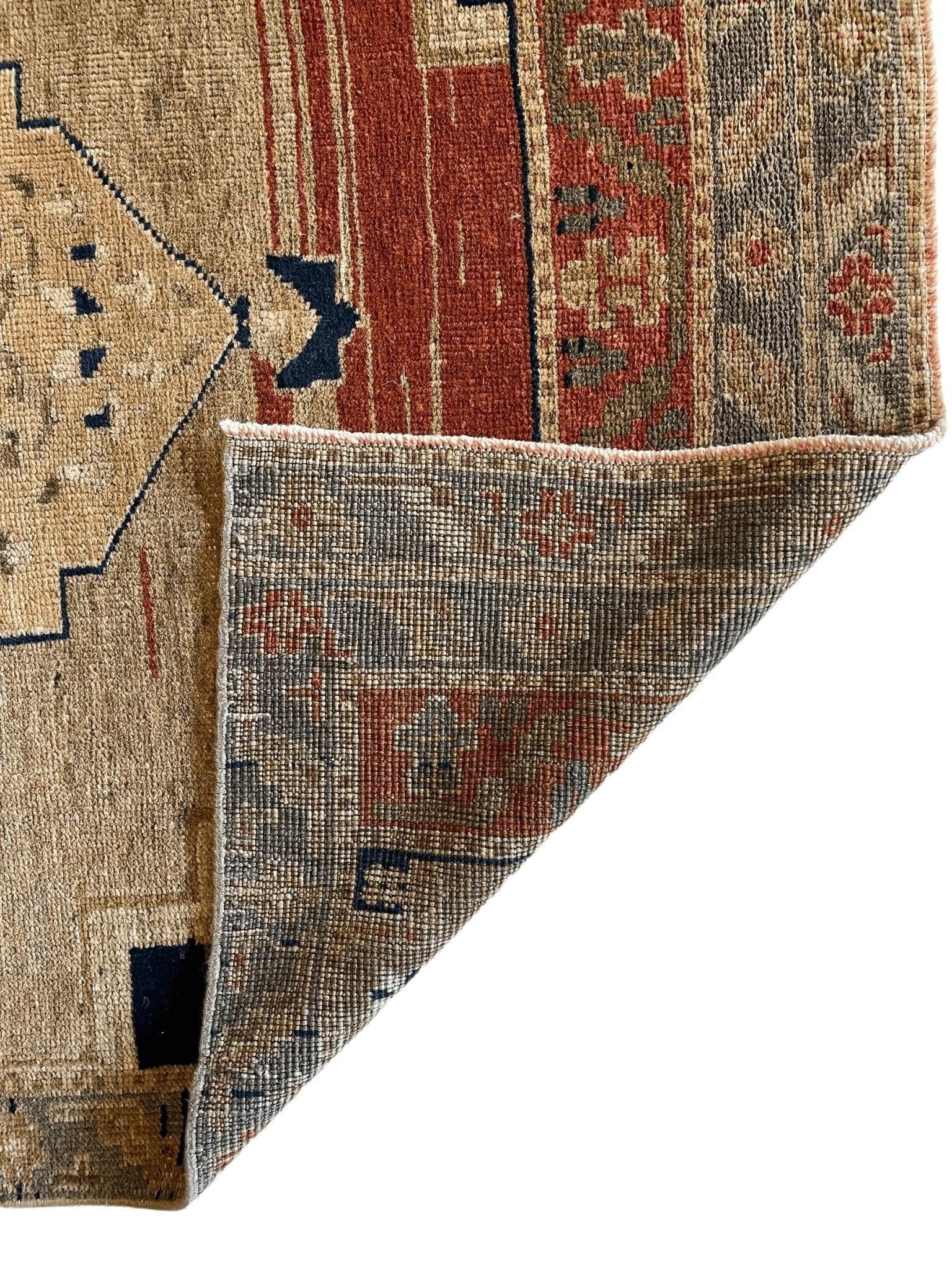 Exquisite handmade oushak rug 3'7''x5' - Image 3