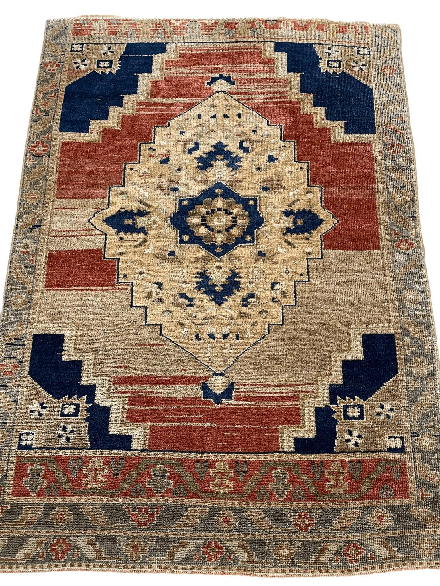 Exquisite handmade oushak rug 3'7''x5' - Image 6
