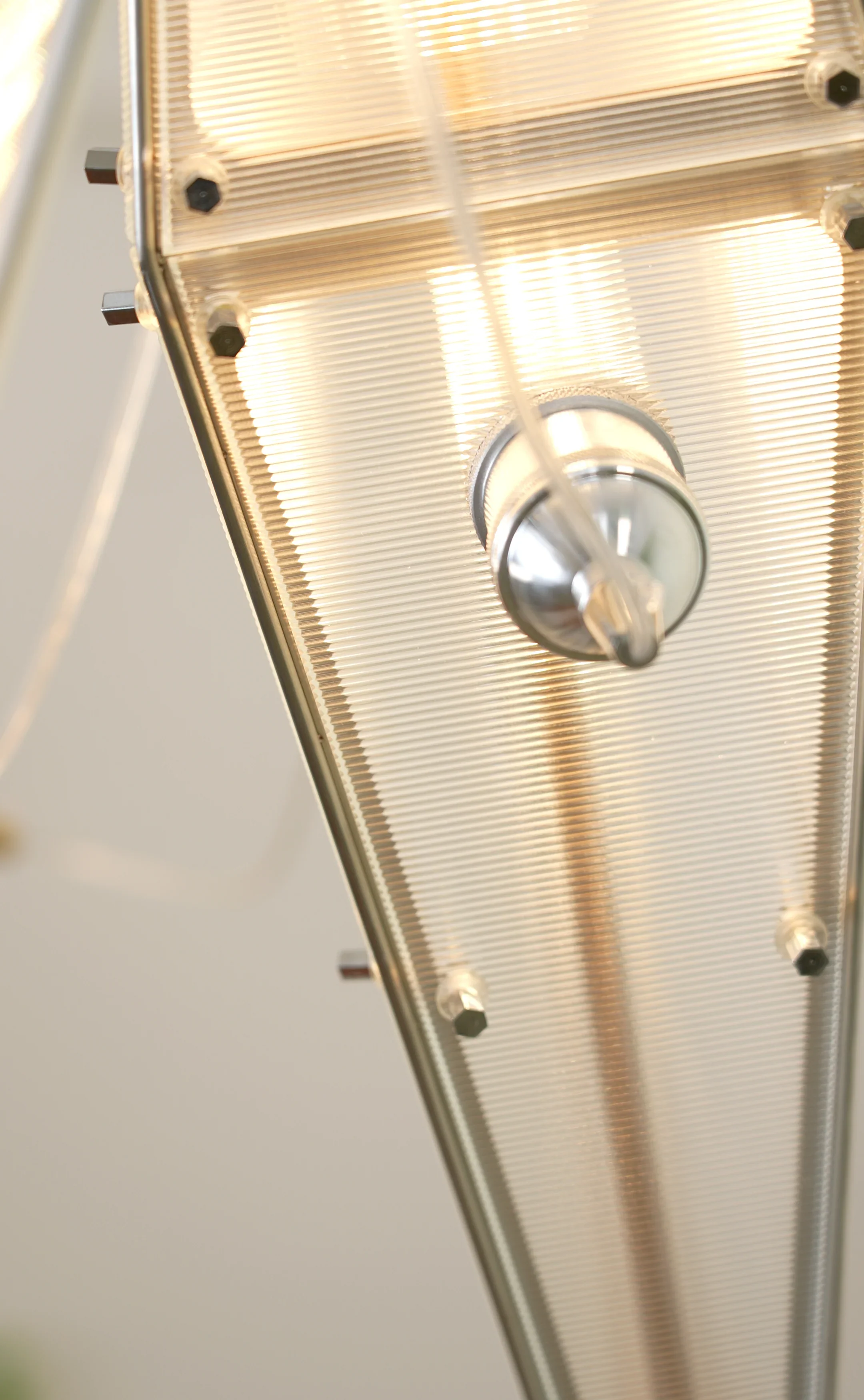 Fragment Modern Acrylic Pendant Lamp - Image 12