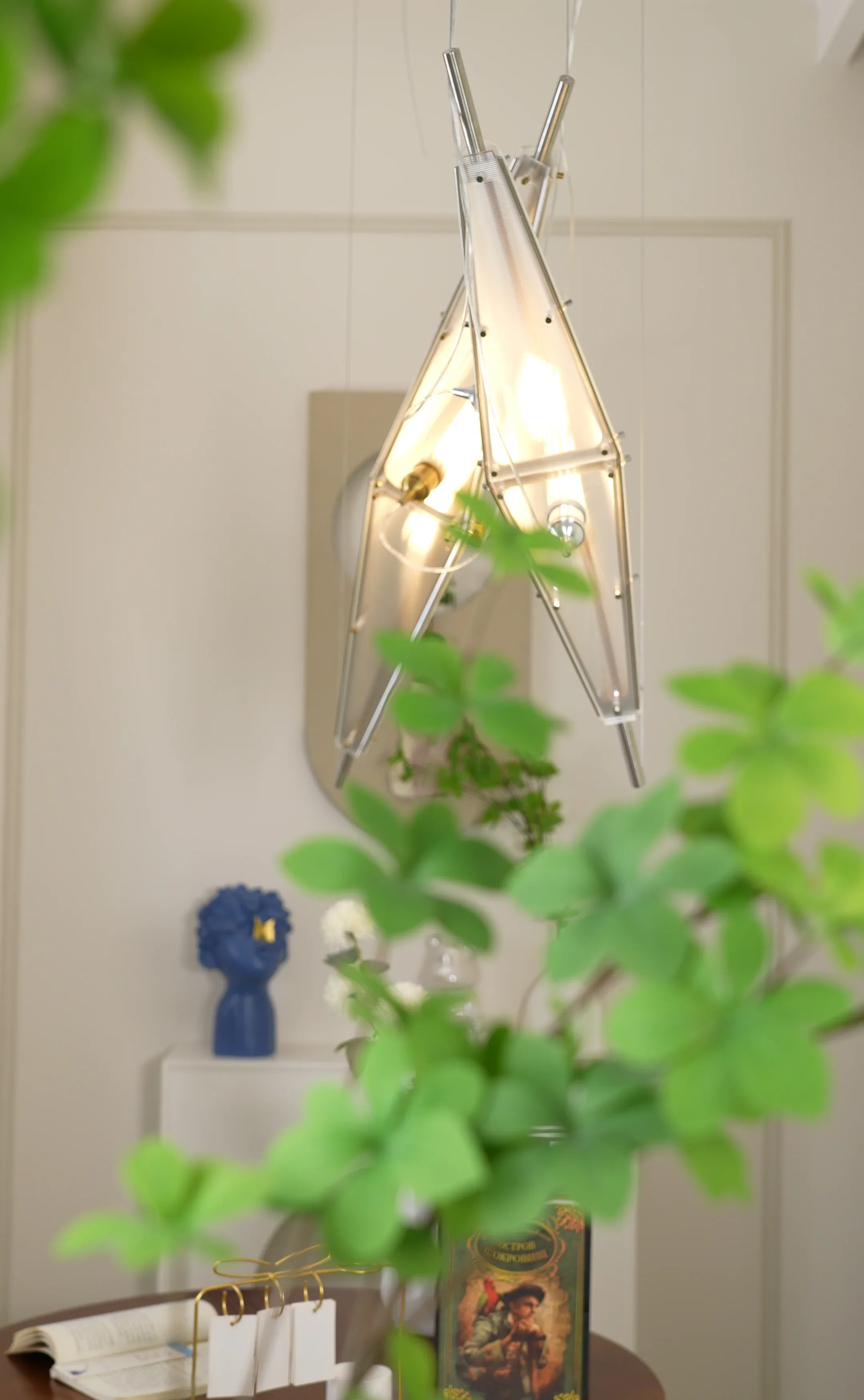 Fragment Modern Acrylic Pendant Lamp - Image 9