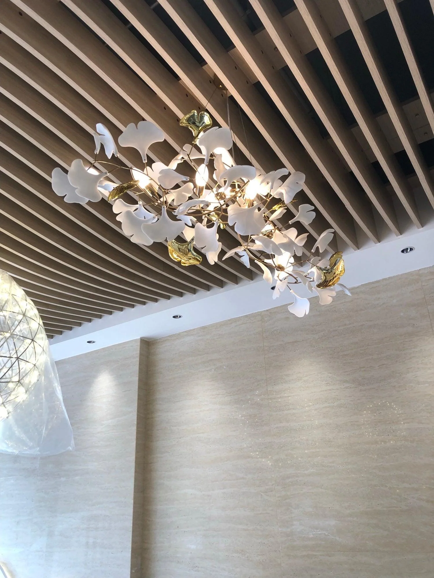 Gingko Ceramic Chandelier N - Image 16