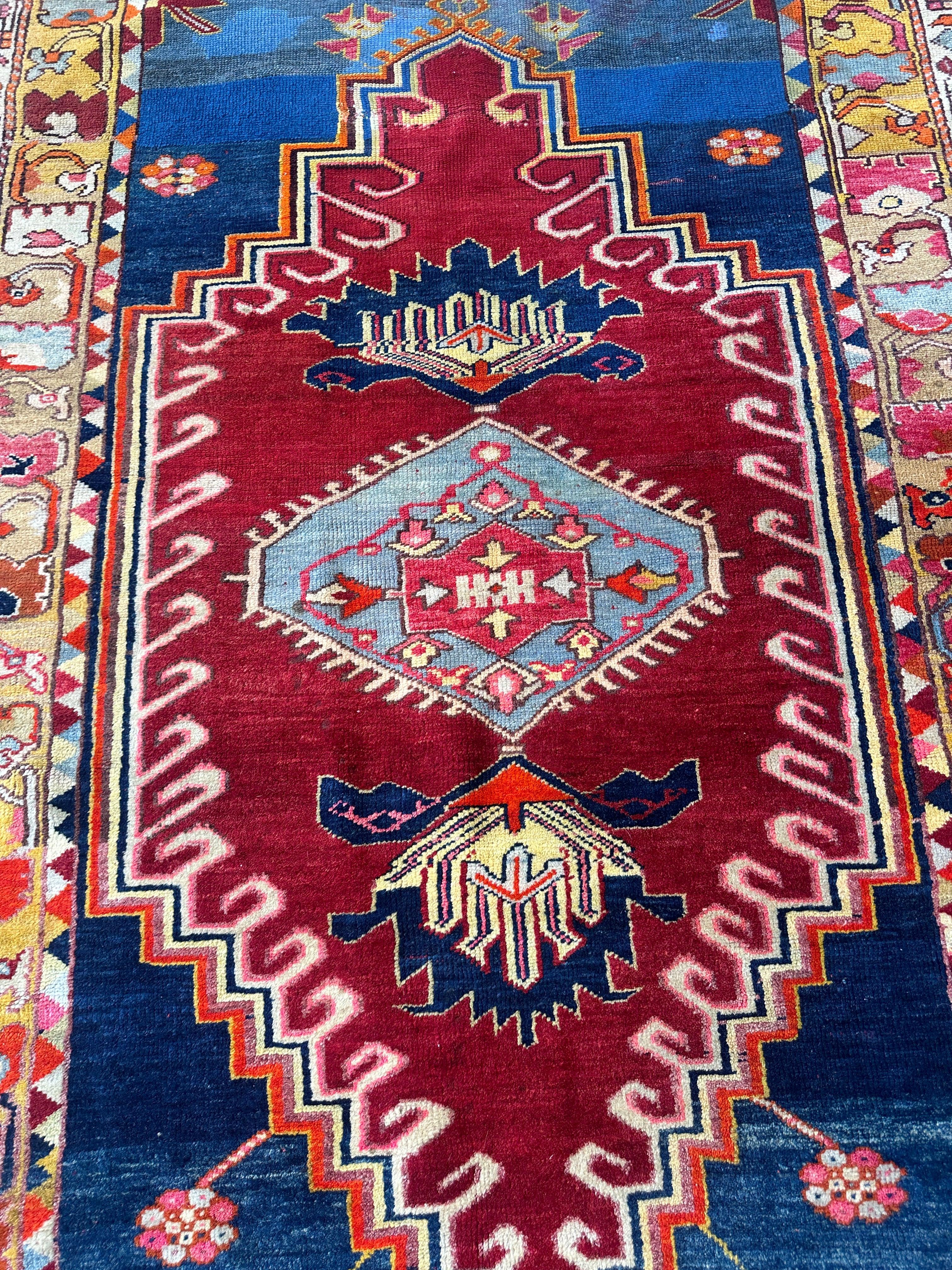Hand-Knotted Antique Turkish Melas Wool Rug – 4'3" x 5'11" – Vibrant Geometric Motifs - Image 5