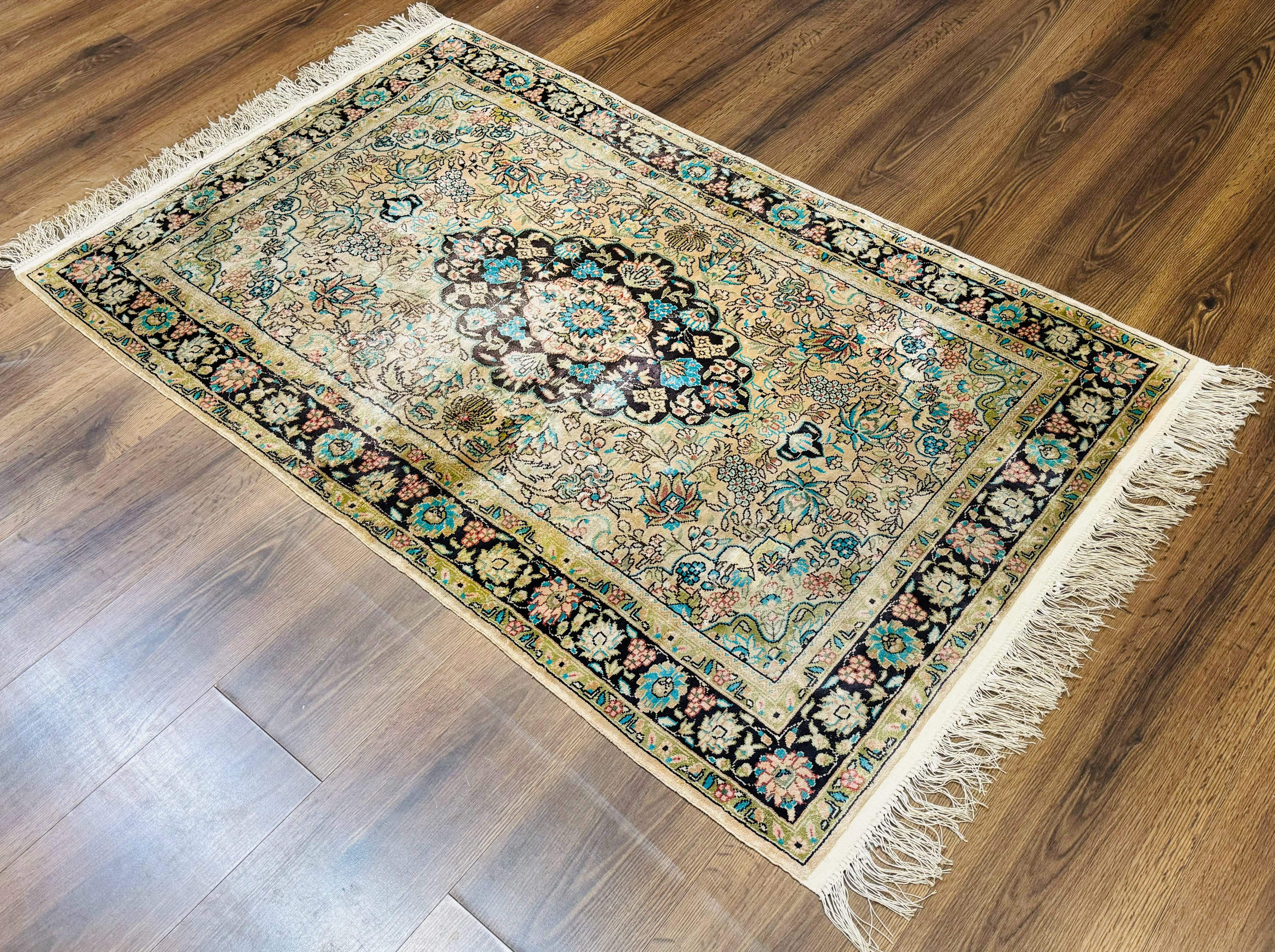 Indian Kashmiri Silk Rug 3x5, Floral Medallion, Fine 200 KPSI - Image 3