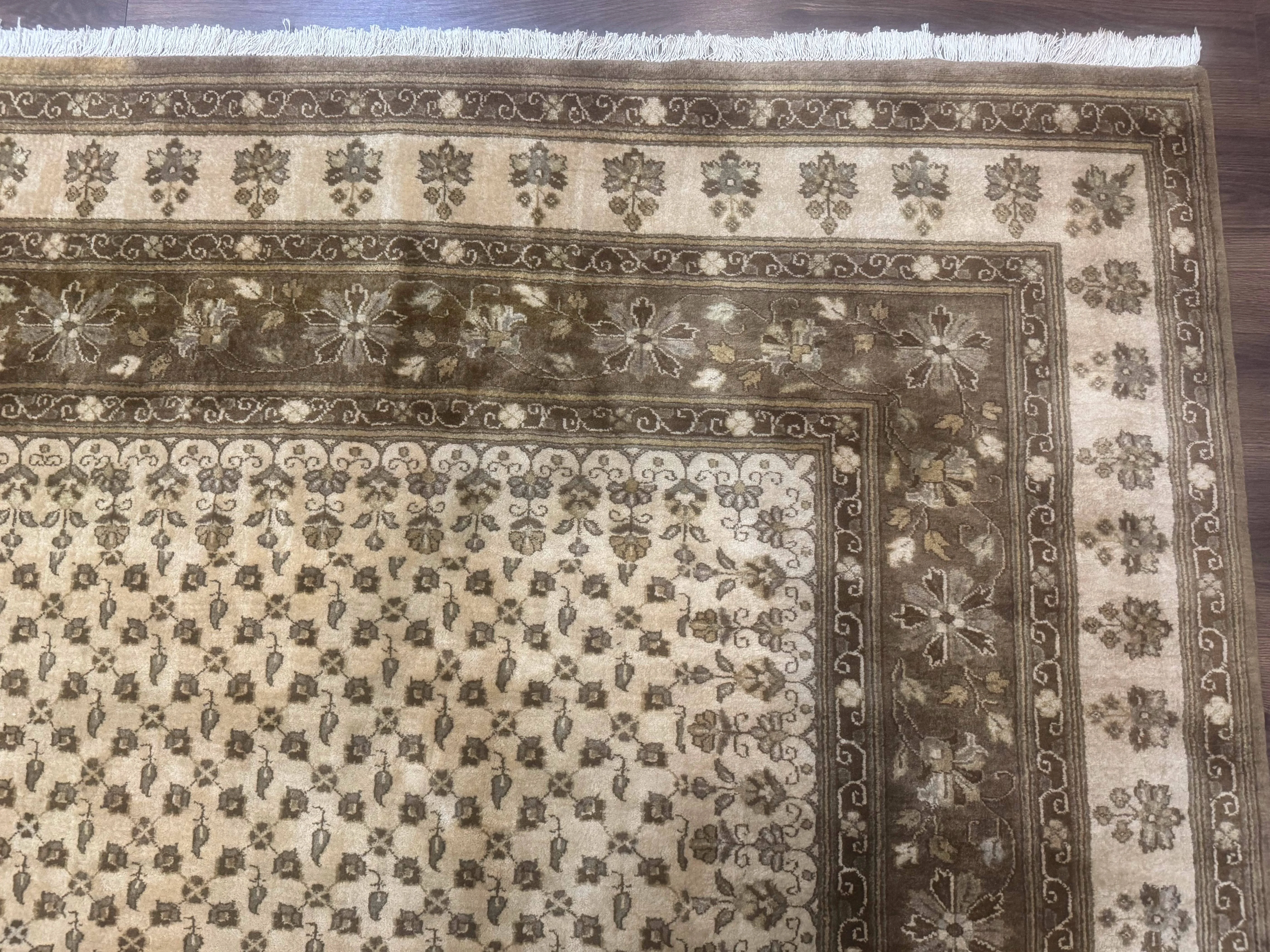Indo Persian Rug 8x10, Allover Pattern, Beige, Wool Handmade Carpet - Image 7