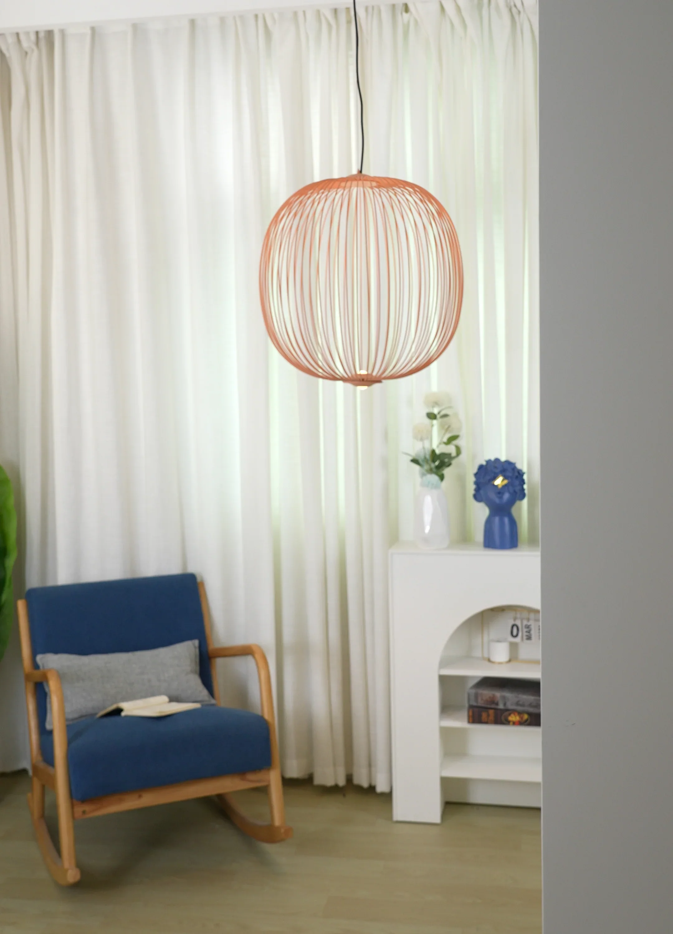 Lightweight Spokes Shaped Pendant Lamp - Image 4