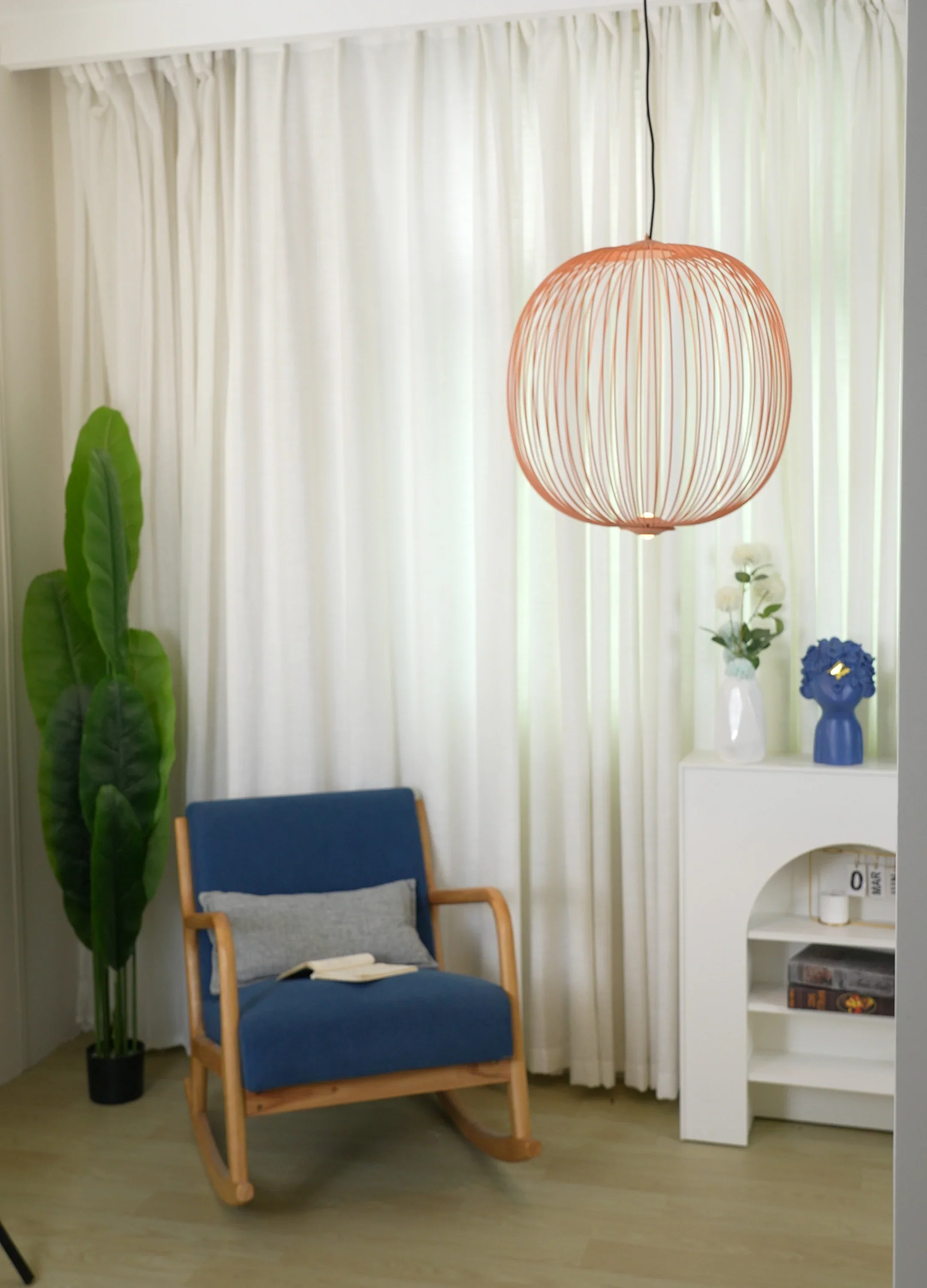 Lightweight Spokes Shaped Pendant Lamp - Image 9