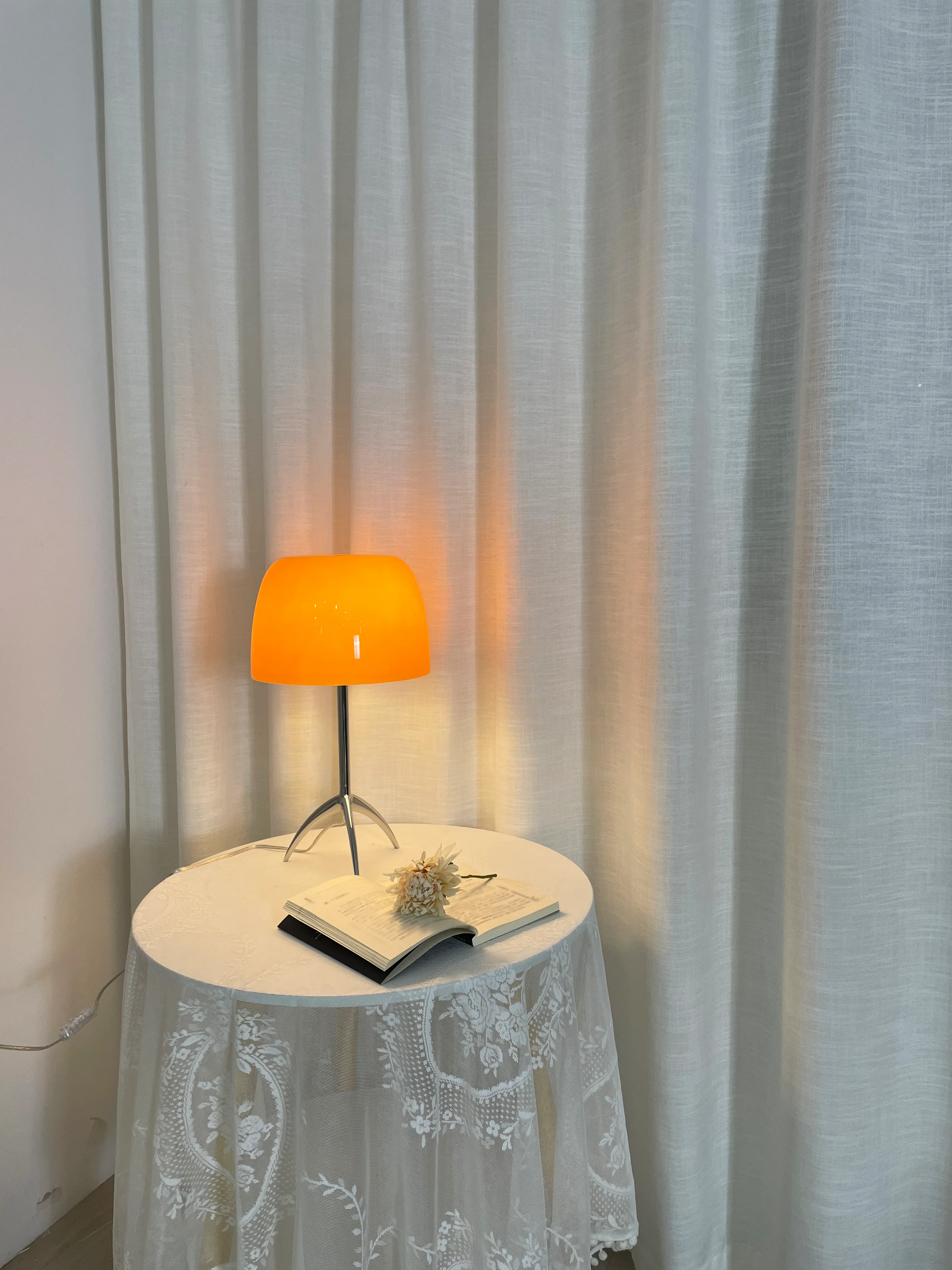 Lumiere Glass Table Lamp - Image 19
