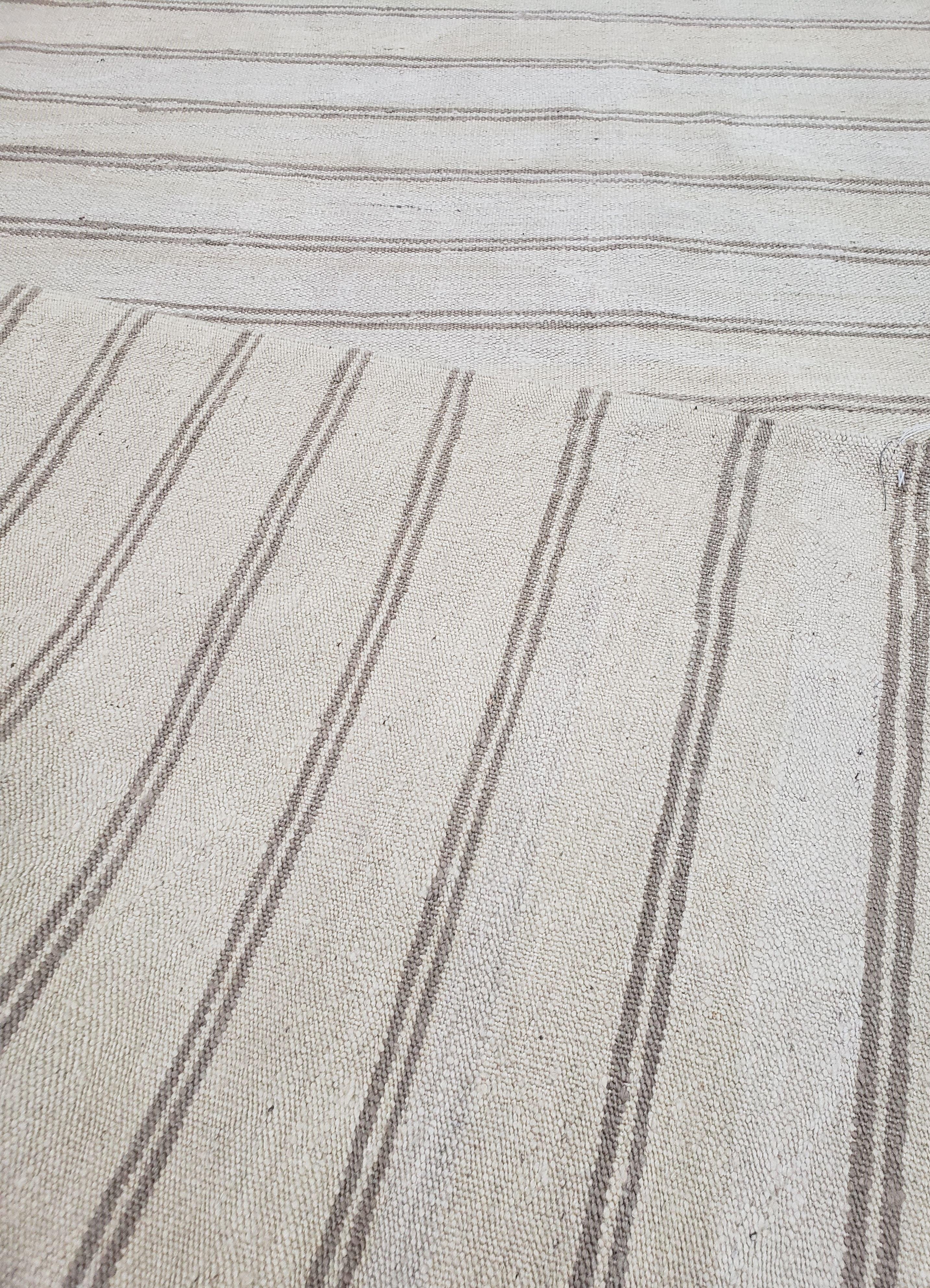 New Striped Turkish Kilim Area Rug 4x6 ft, Hand-Knotted, Wool, Light Gray, Earth Tone Decor, Flatweave Kilim, Two Toned Rug, Southwestern - Image 11