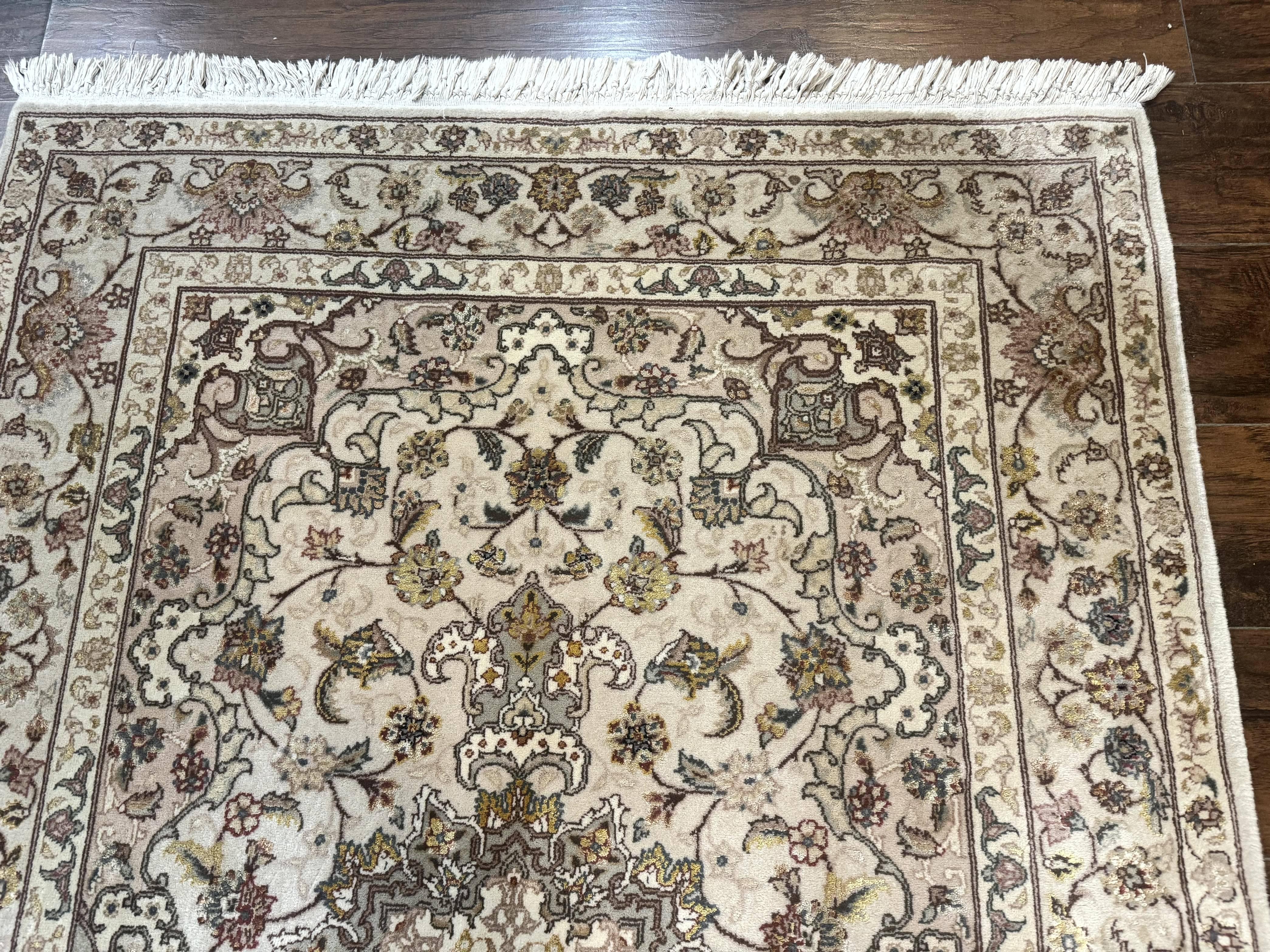 Pak Persian Rug 4x6, Floral Medallion, Beige, Wool and Silk Highlights, Vintage Handmade Rug - Image 7