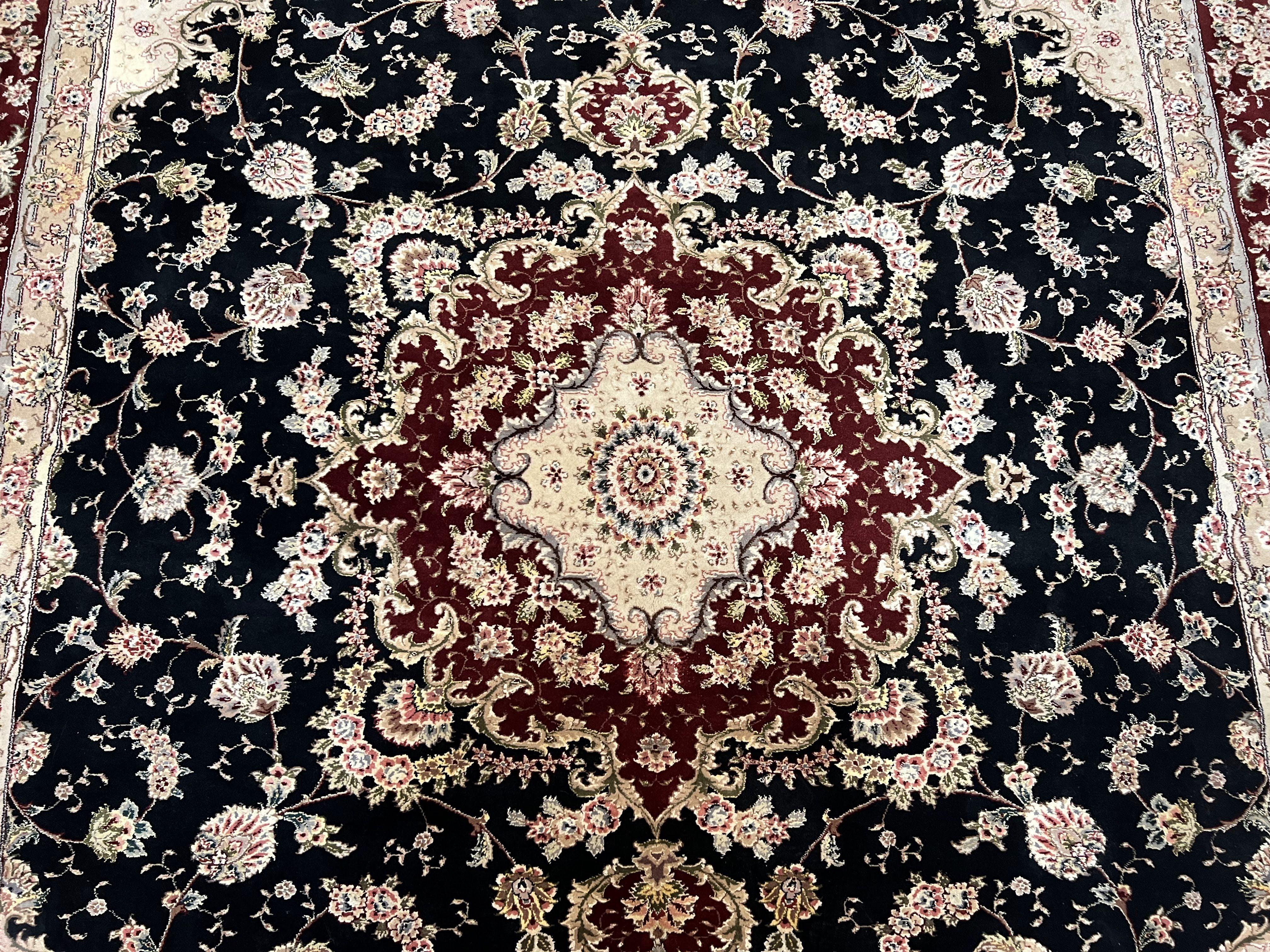 Pak Persian Rug 8.8 x 10.6, Floral Medallion, Wool and Silk Hand Knotted Fine Oriental Carpet, Elegant Rug, Black Gray Burgundy, Room Sized - Image 4
