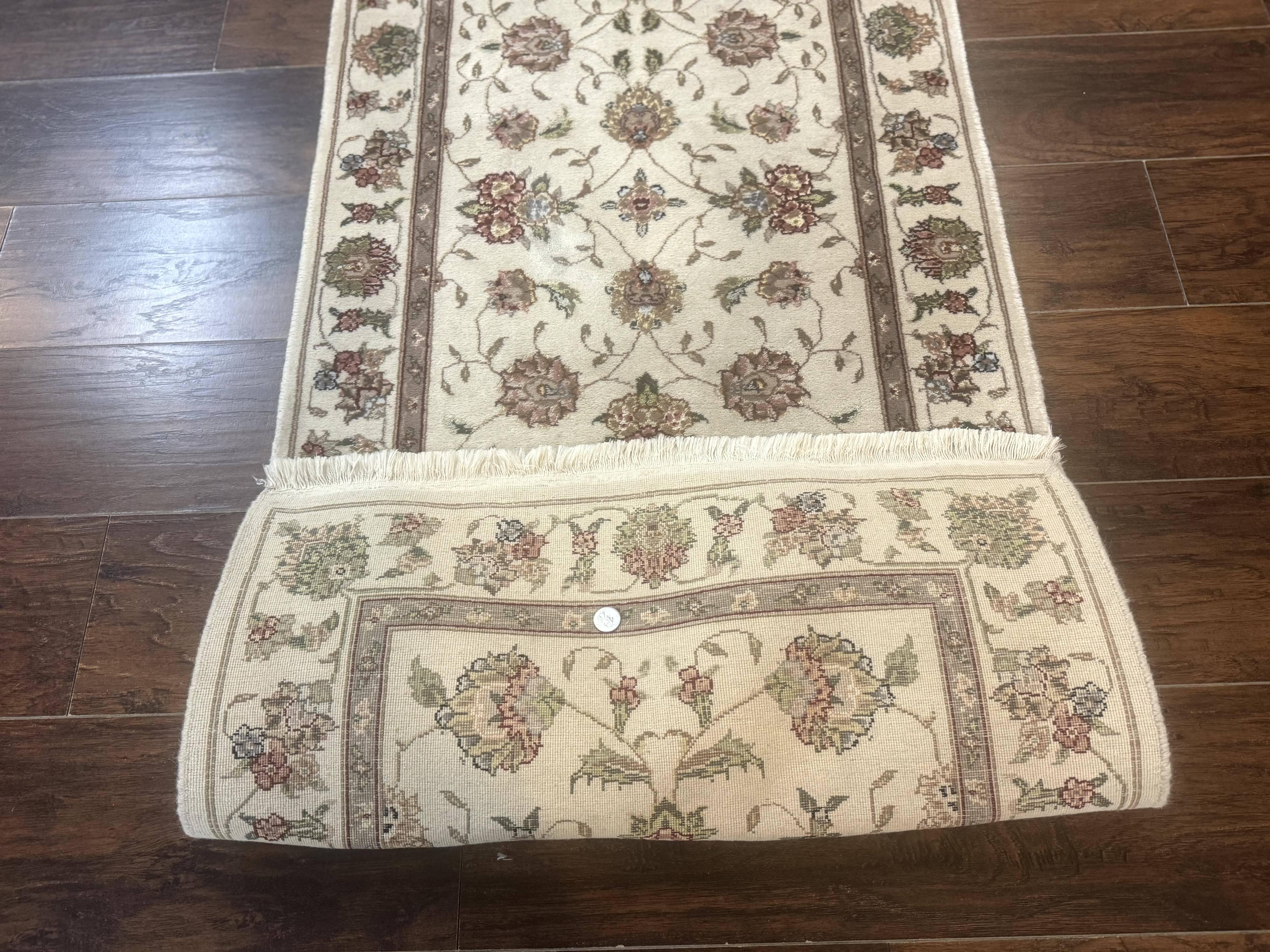 Pak Persian Runner Rug 2.6 x 8ft, Oriental Carpet for Hallway or Kitchen, Handmade, Wool and Silk Highlights - Image 11