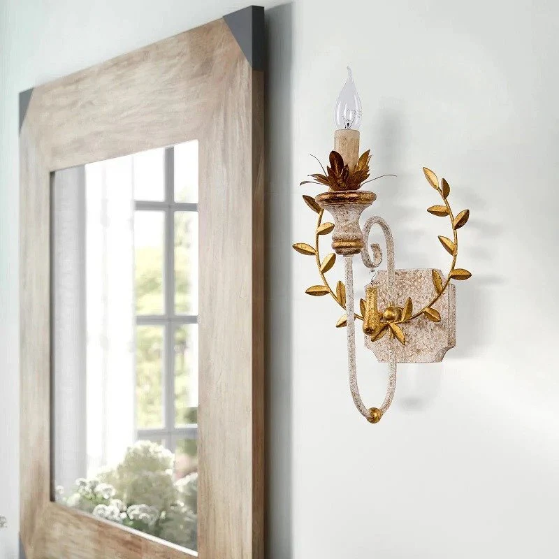 Perach Wall Lamp - Image 4