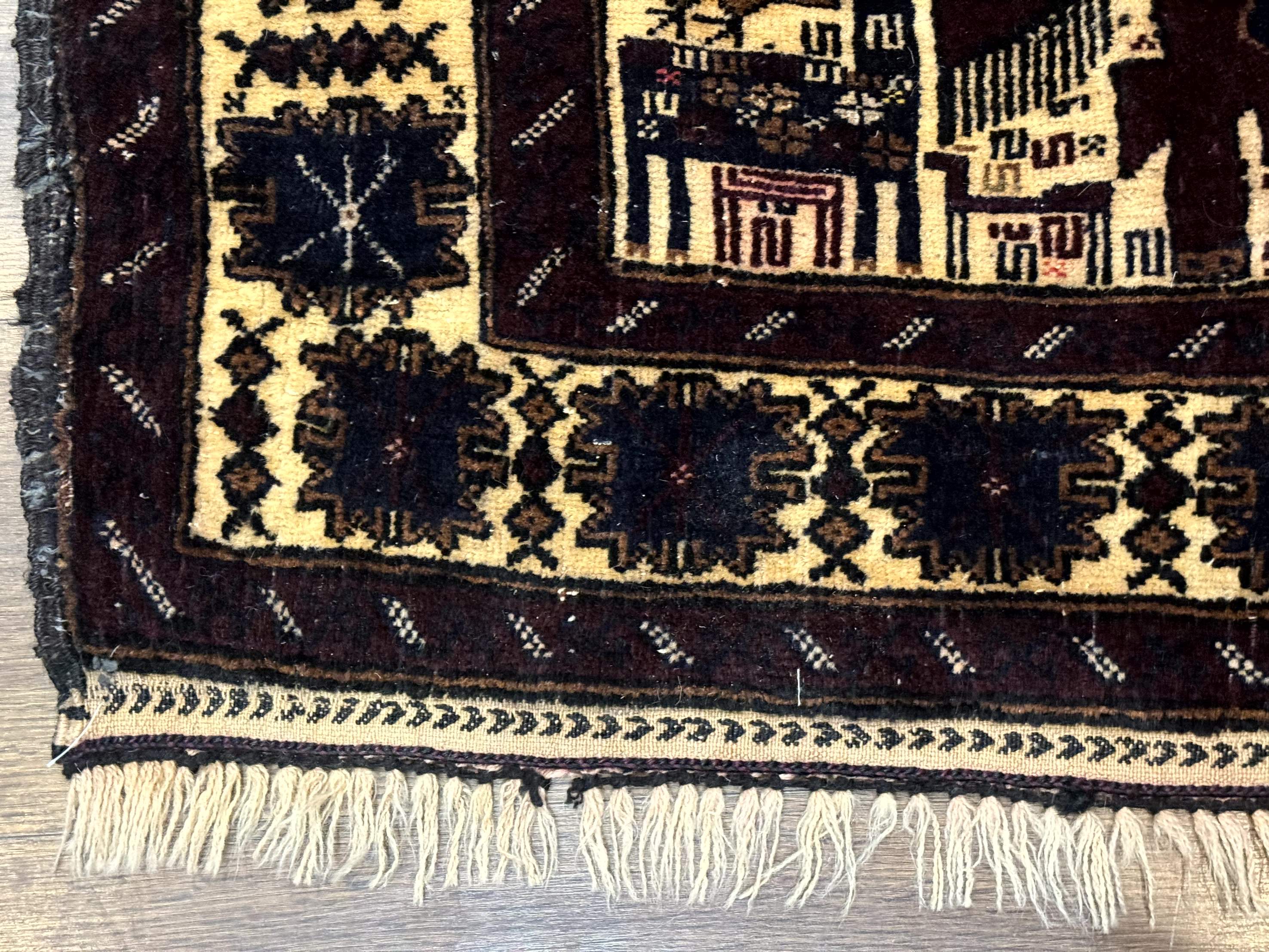 Persian Baluch Tribal Rug 4x6, Human and Bird Pictorials, Vintage, Wool, Collectible - Image 8