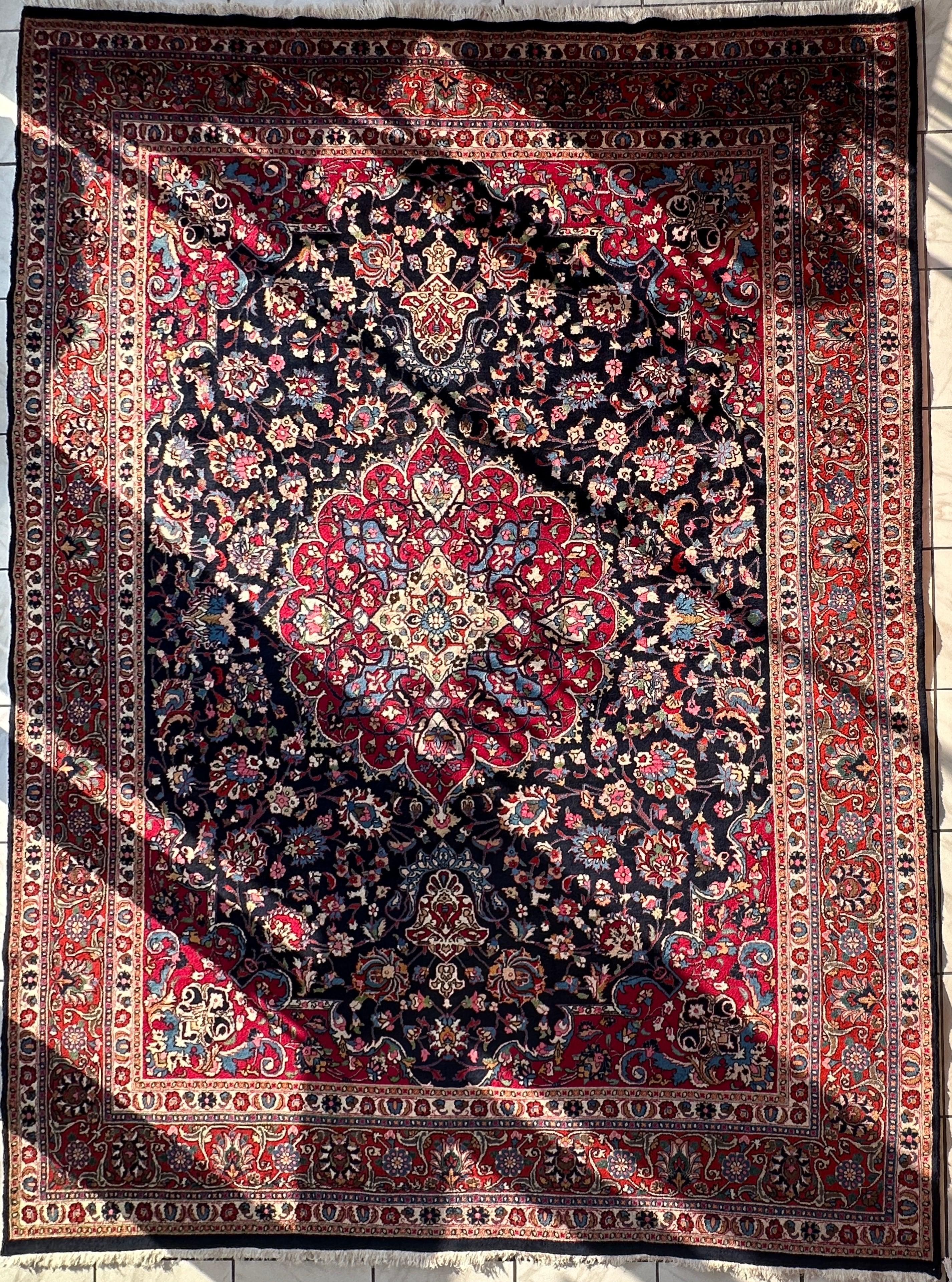 Persian Mashhad Hand Knotted Wool Area Rug 9’9” x 13’3” - Image 3